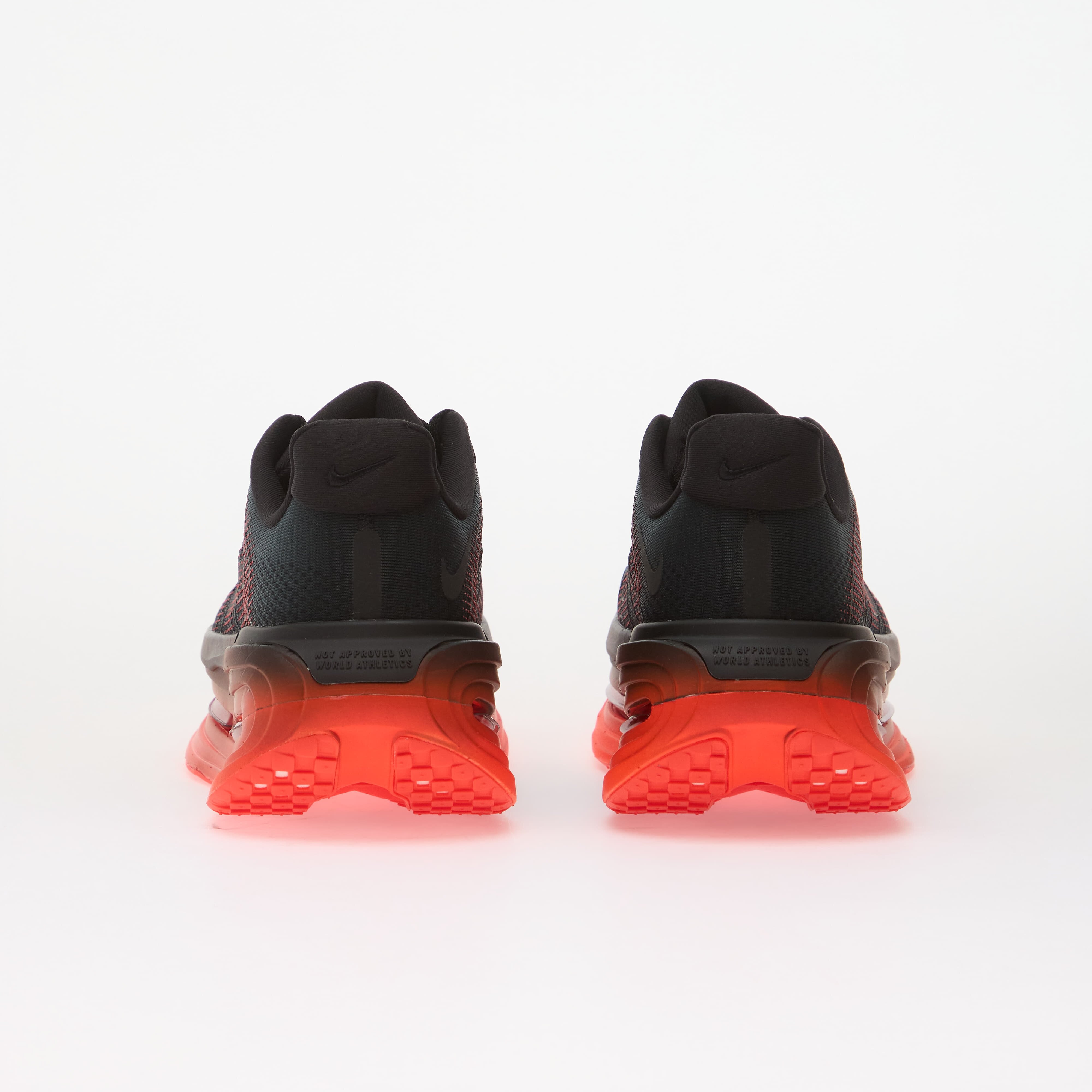 Nike Сникърси Vomero Premium Black/ Black/ Bright Crimson