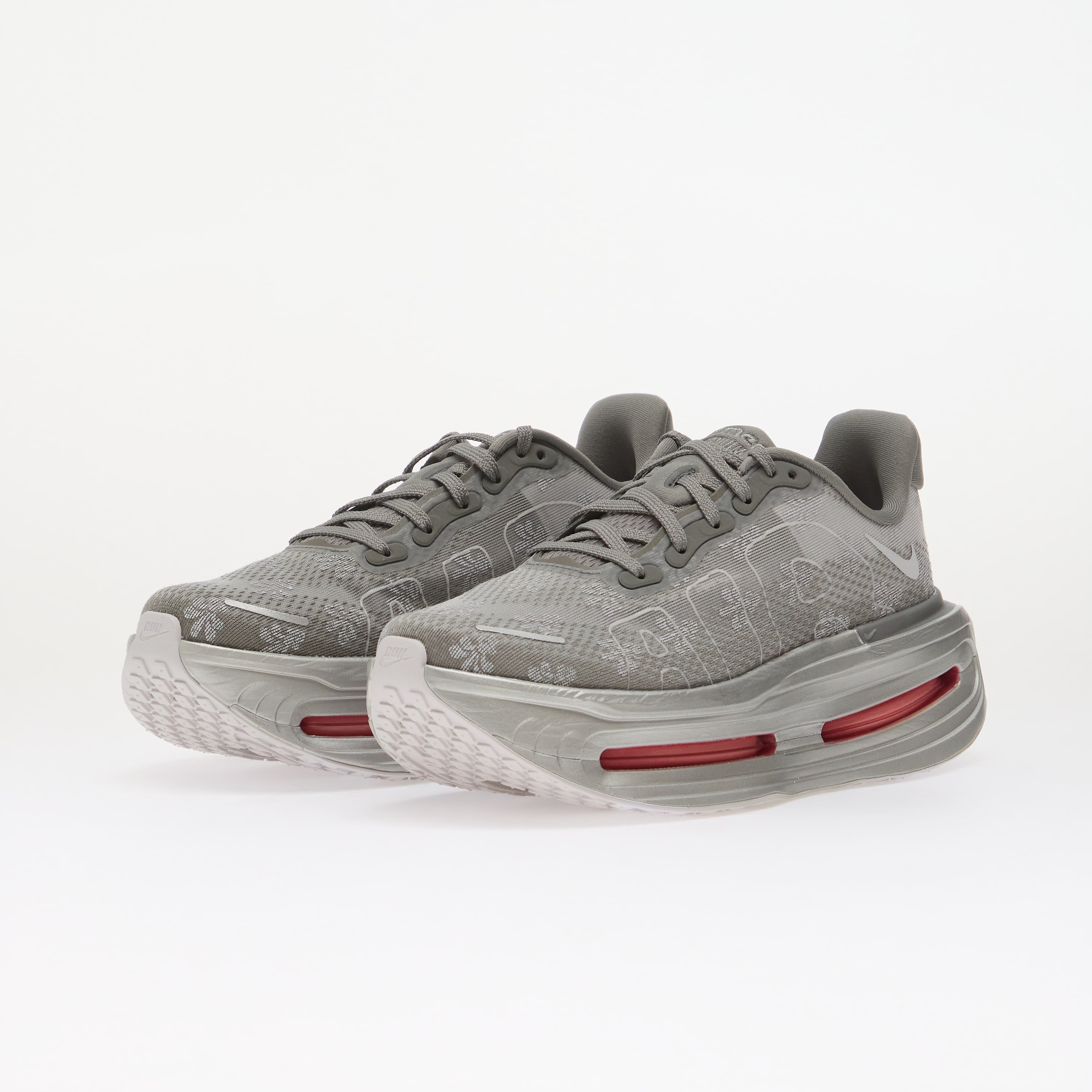 Nike Сникърси Vomero Premium Geyser Grey/ Peony-Metallic Silver