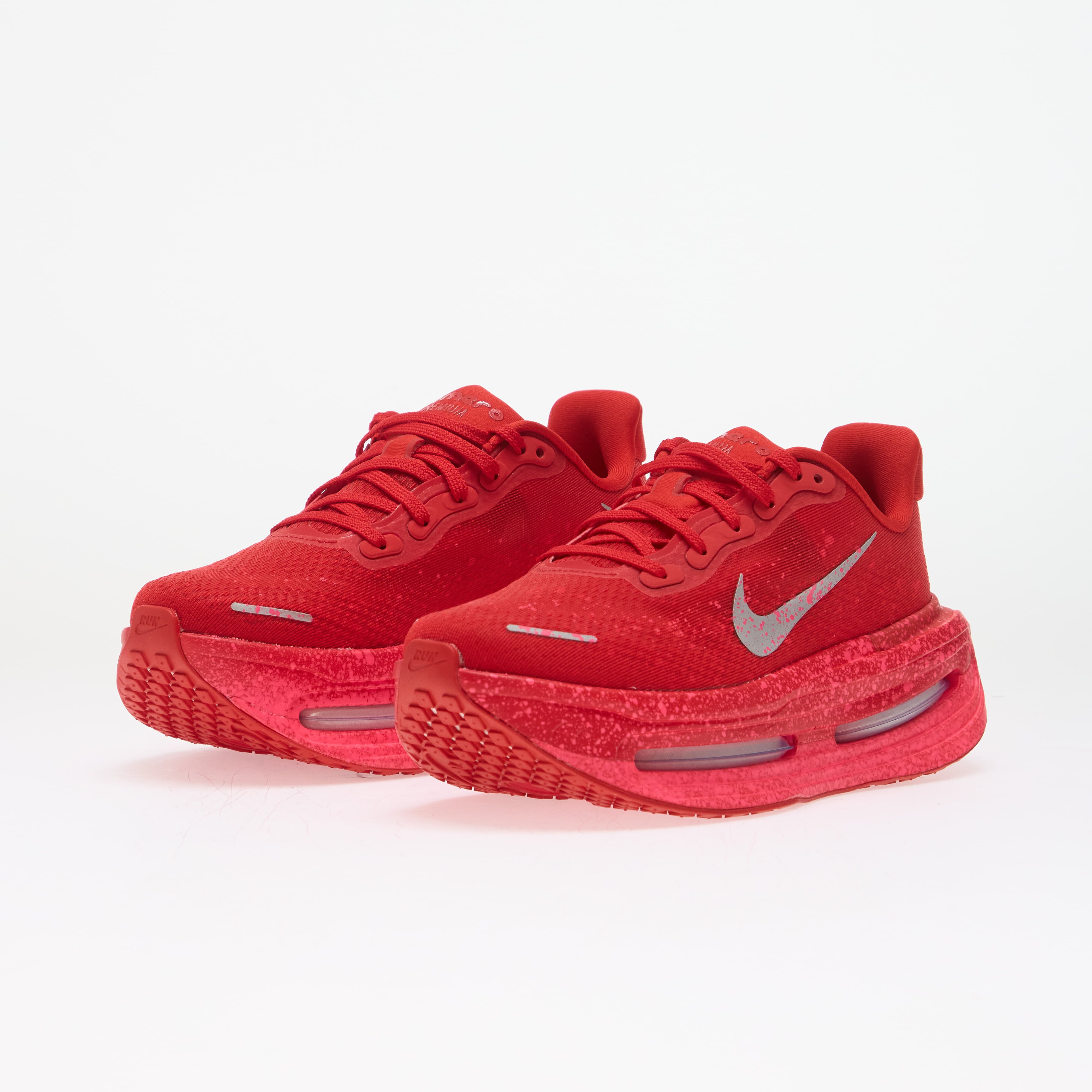 Nike Сникърси Vomero Premium University Red/ Metallic Silver