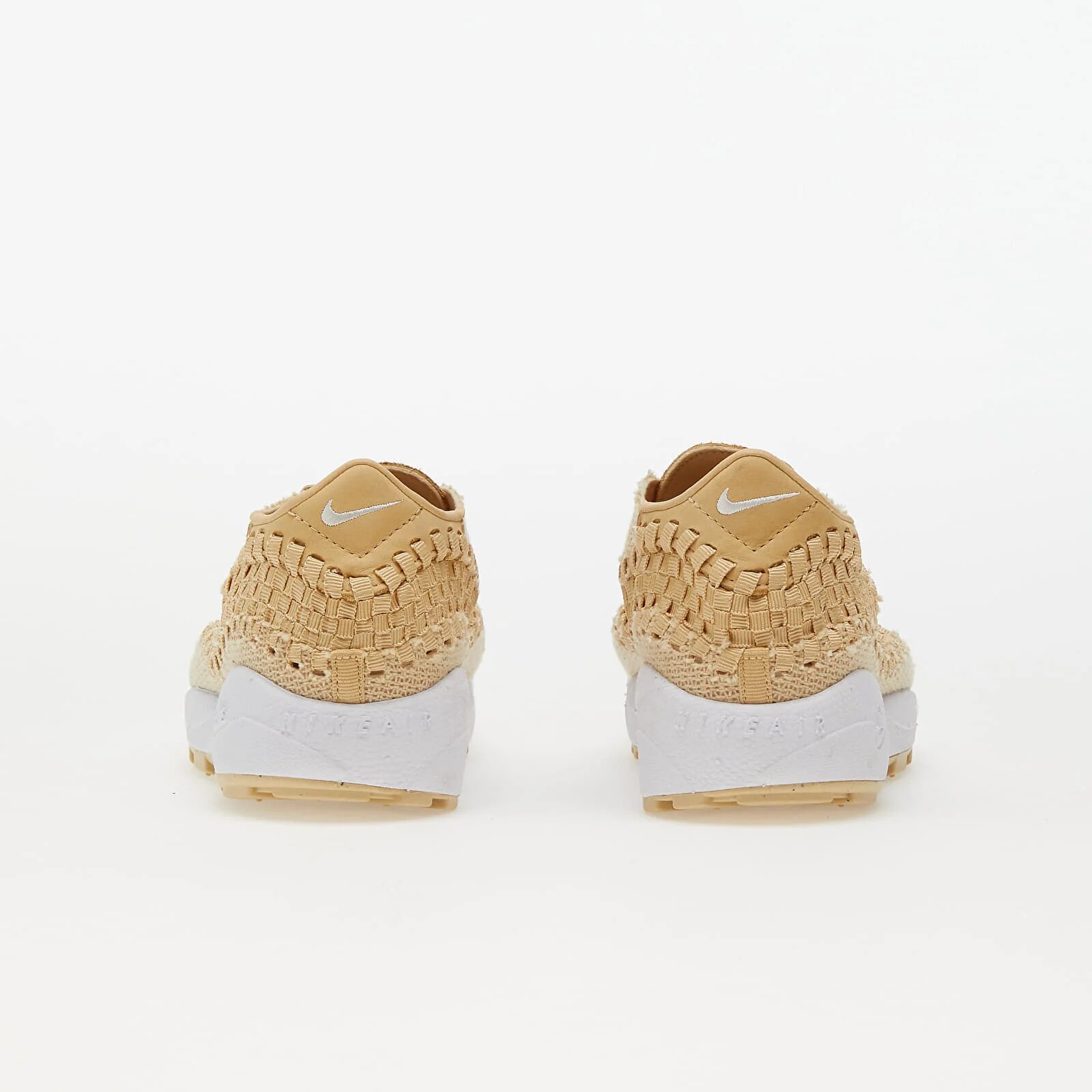 Nike Сникърси W Air Footscape Woven Sesame/ Phantom-White