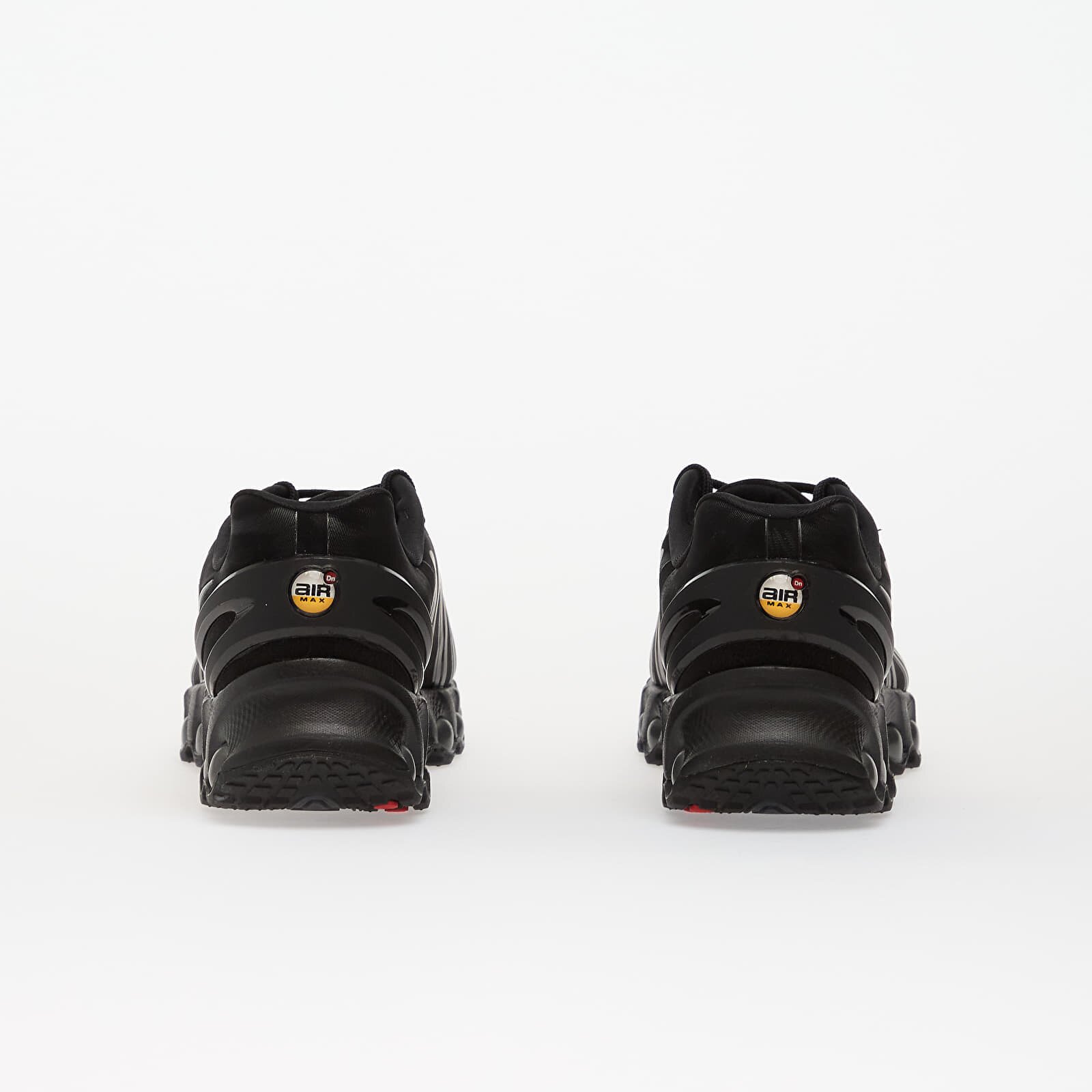 Nike Сникърси W Air Max Dn8 Se Black/ Mtlc Dark Grey-Anthracite