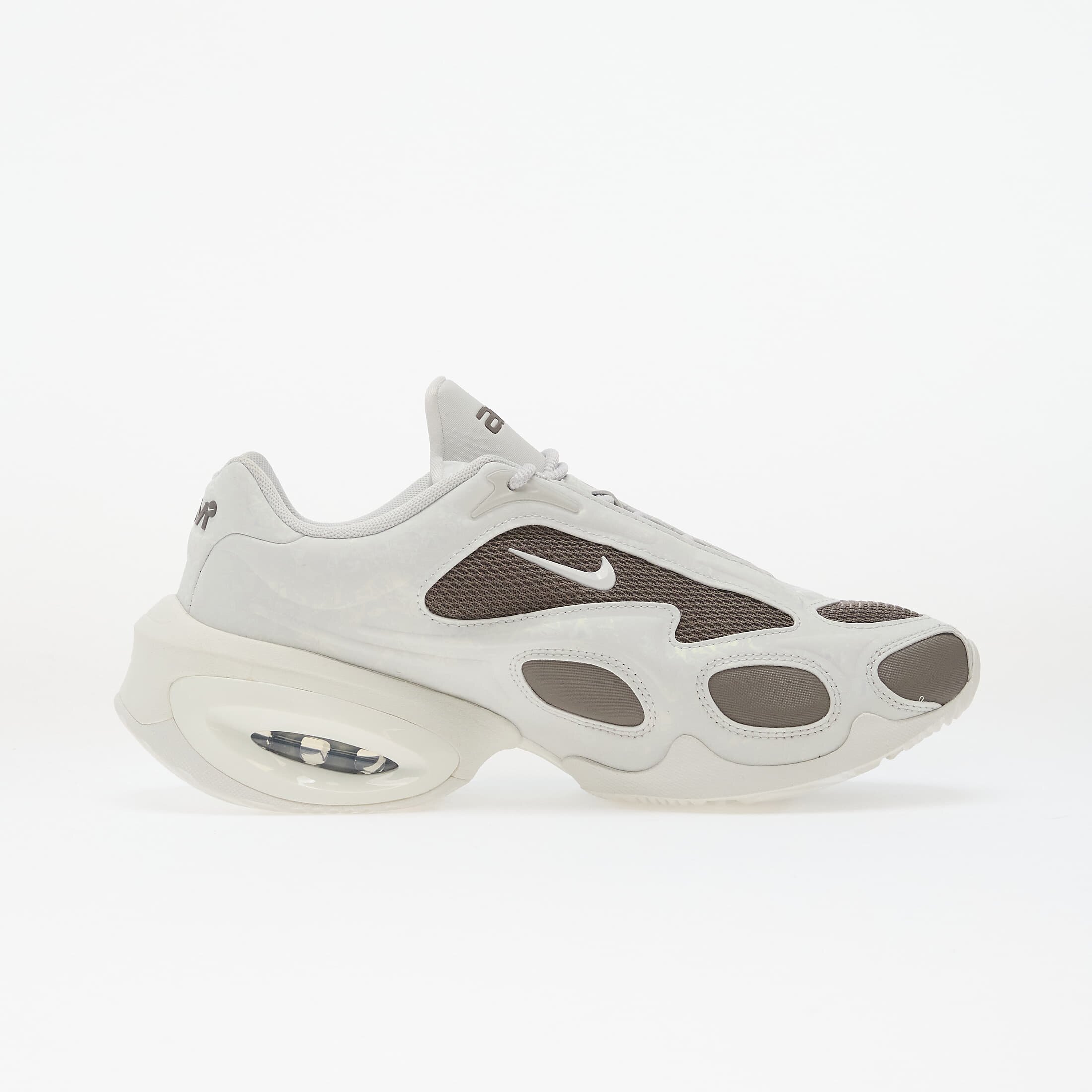 Nike Сникърси W Air Max Muse Cave Stone/ Sail-Summit White-Photon Dust