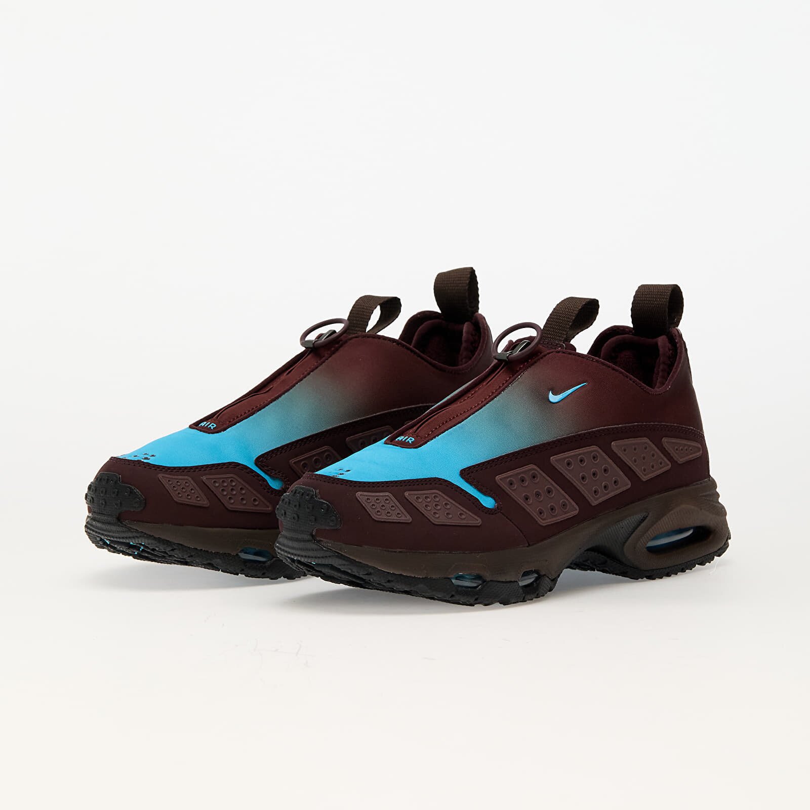 Nike Сникърси W Air Max SNDR Burgundy Crush/ Baltic Blue-Baroque Brown