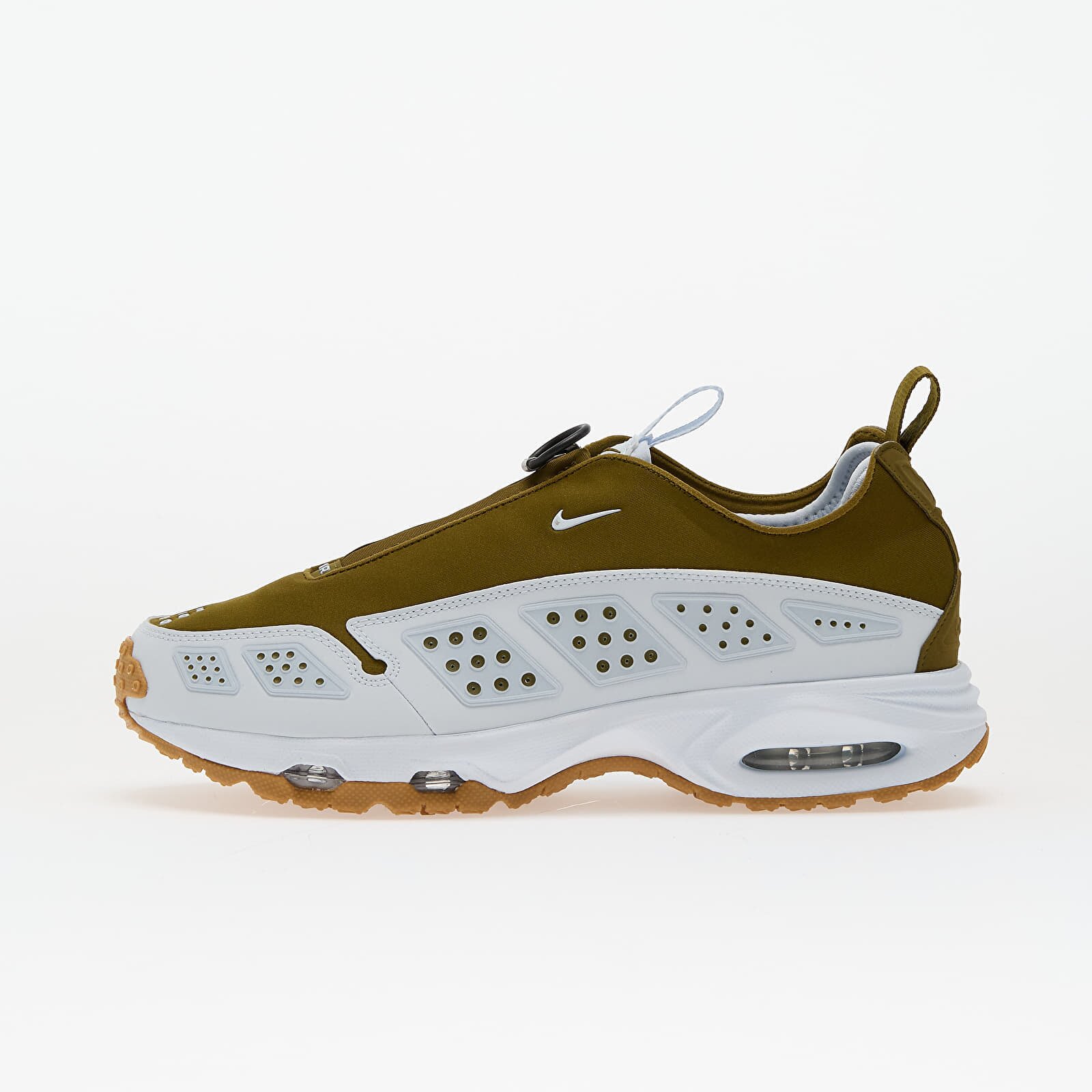 Nike Сникърси W Air Max Sndr Olive Flak/ Blue Tint-Black-Gum Med Brown