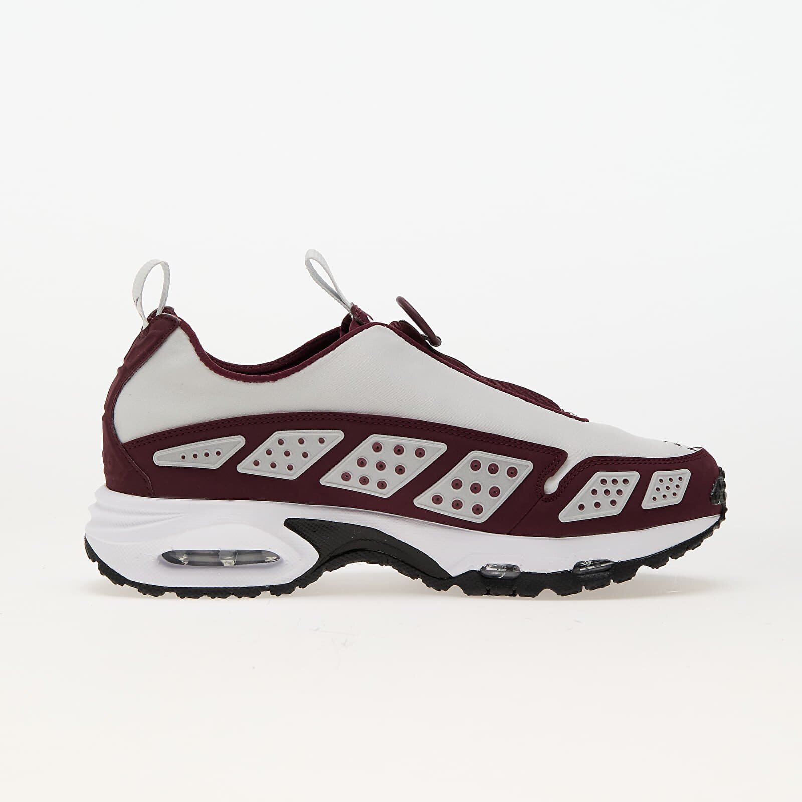 Nike Сникърси W Air Max SNDR Photon Dust/ Night Maroon-Black-White