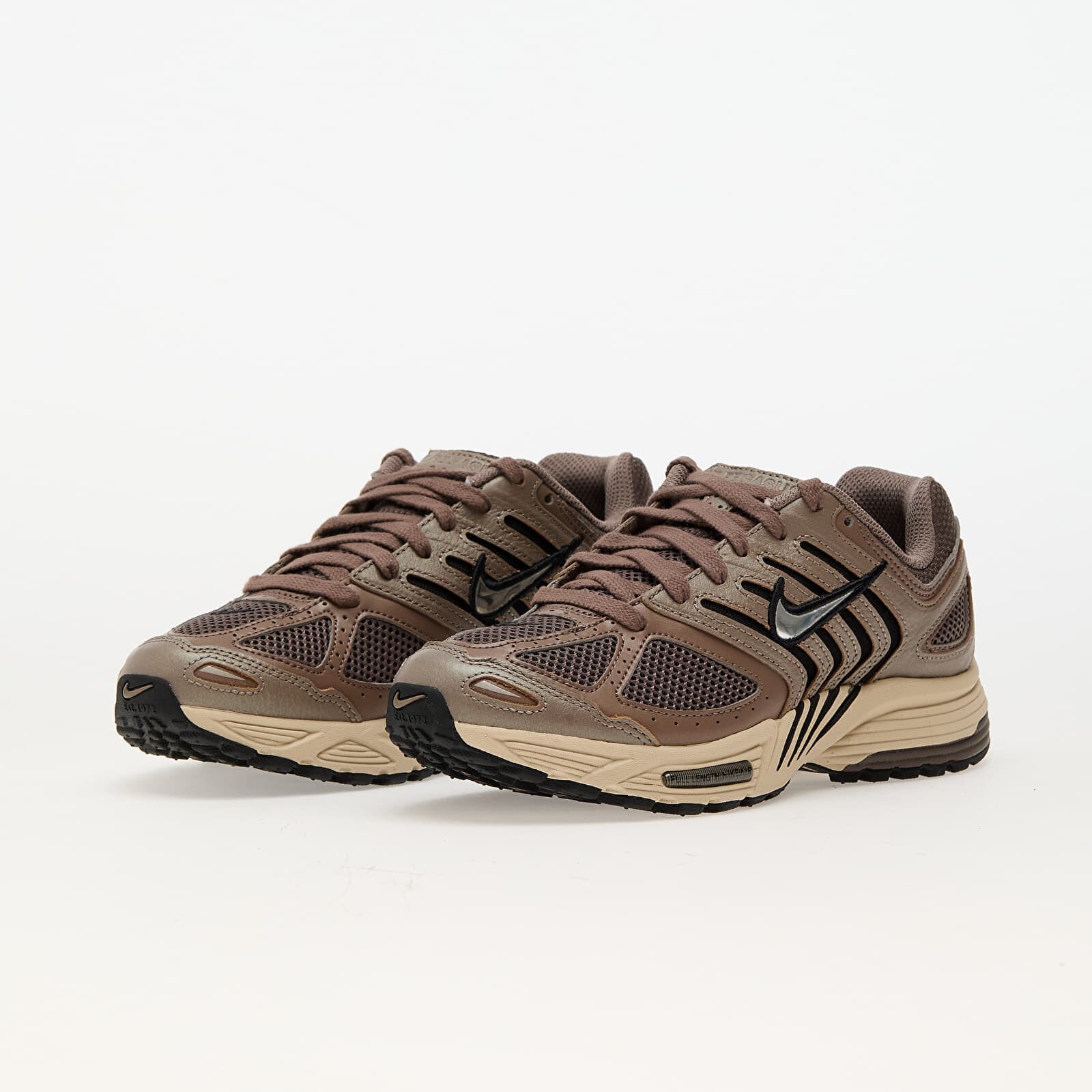 Nike Сникърси W Air Pegasus 2005 C.O.R Mink Brown/ Chrome-Ironstone-Sanddrift