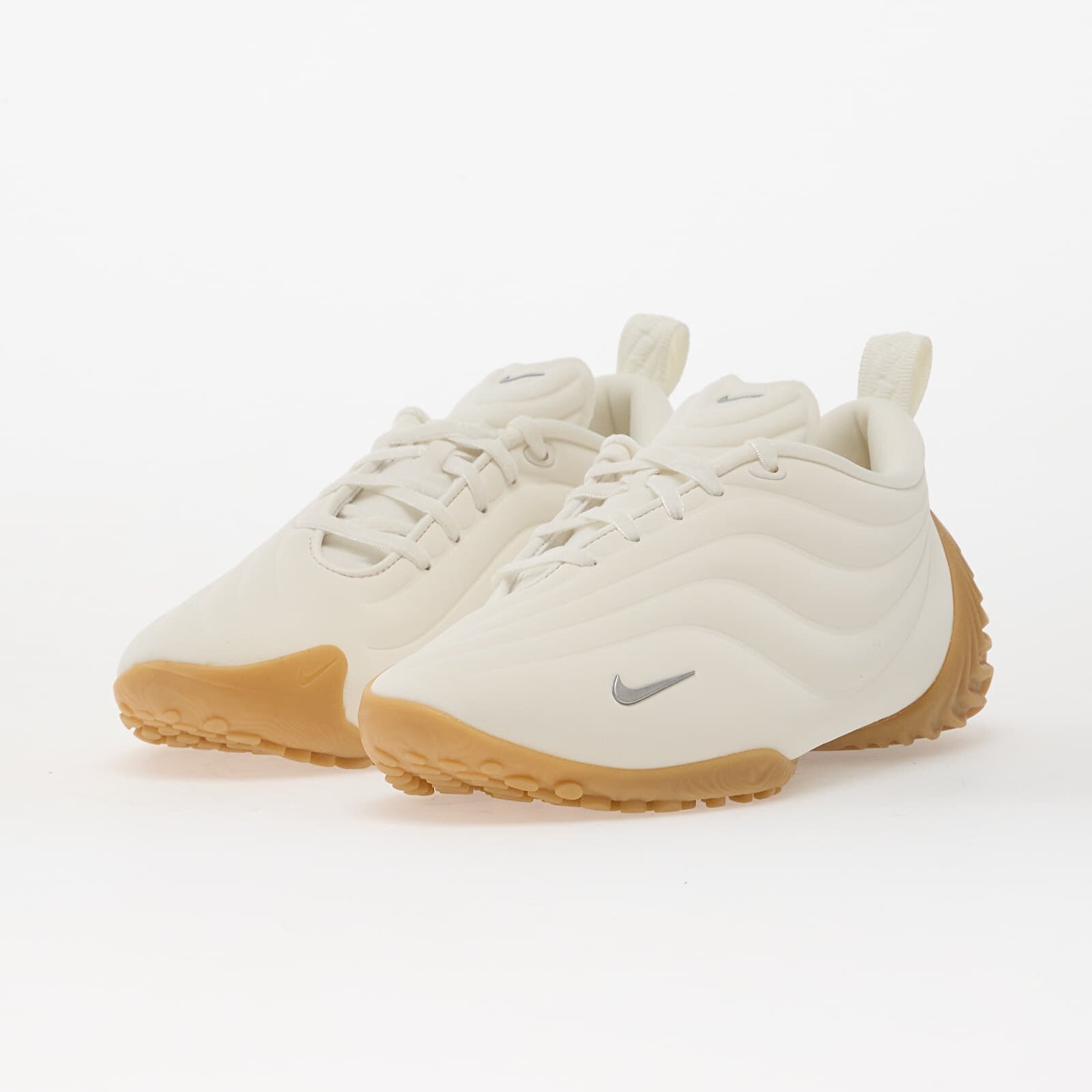 Nike Сникърси W Astra Ultra Sail/ Metallic Silver-Gum Light Brown