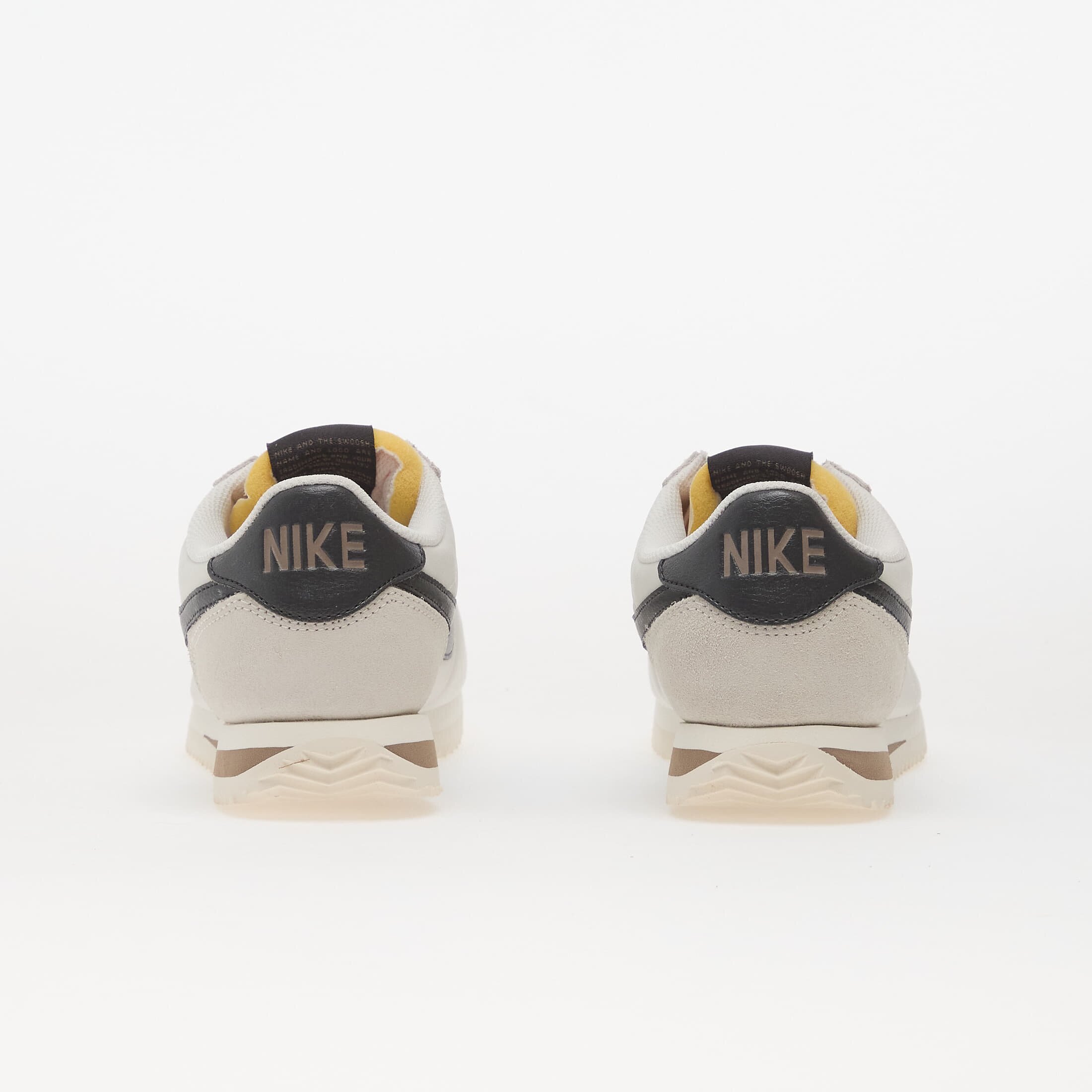 Nike Сникърси W Cortez Phantom/ Off Noir-Sail-Mink Brown