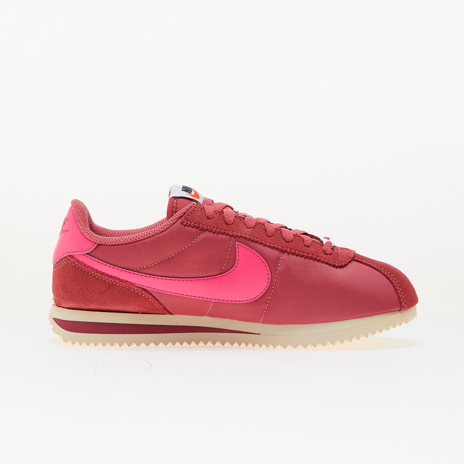 Nike Сникърси W Cortez Textile Adobe/ Hyper Pink-Alabaster-Safety Orange