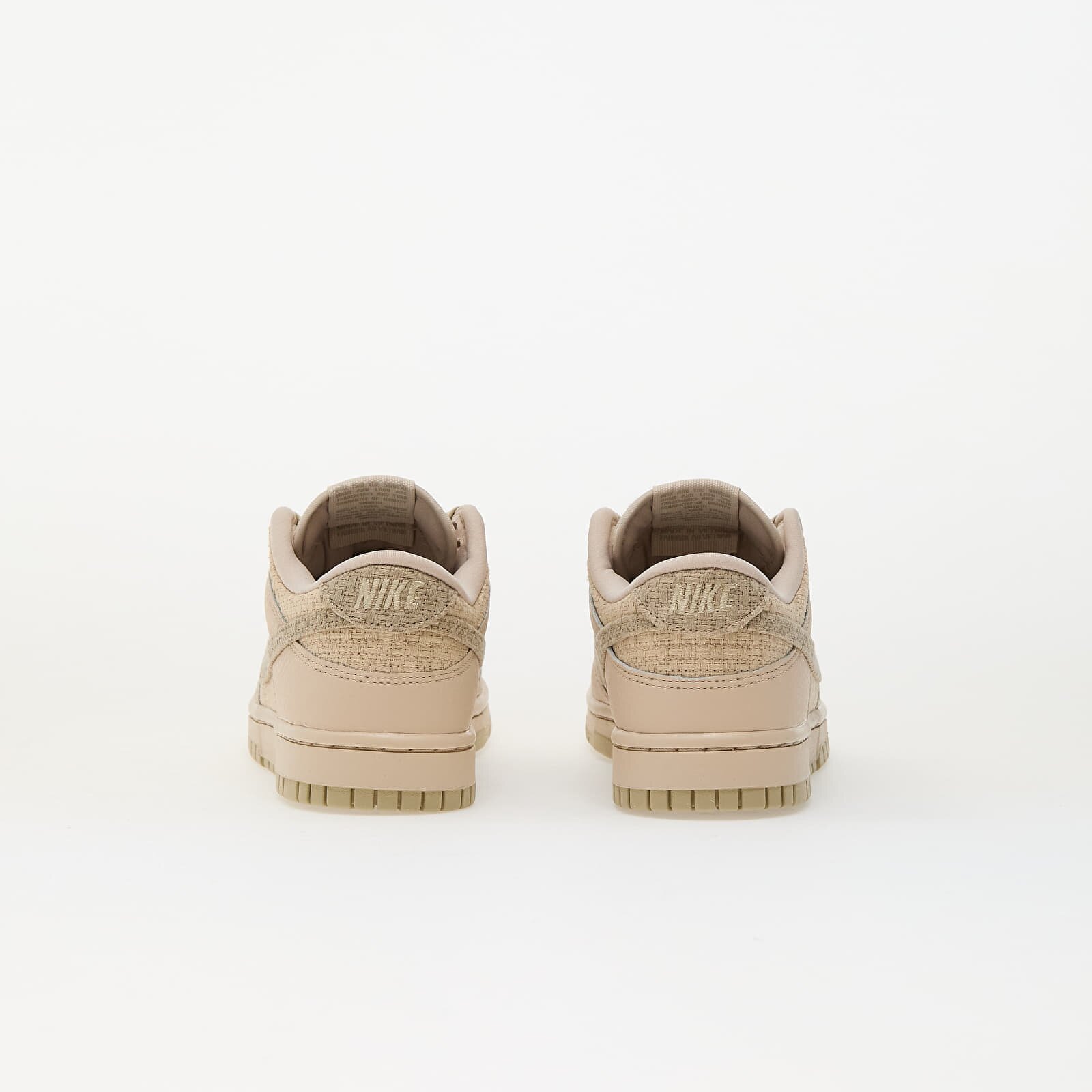 Nike Сникърси W Dunk Low Sanddrift/ Desert Khaki