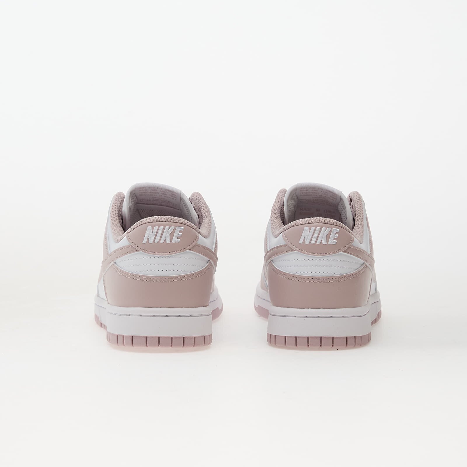 Nike Сникърси W Dunk Low White/ Particle Rose-White