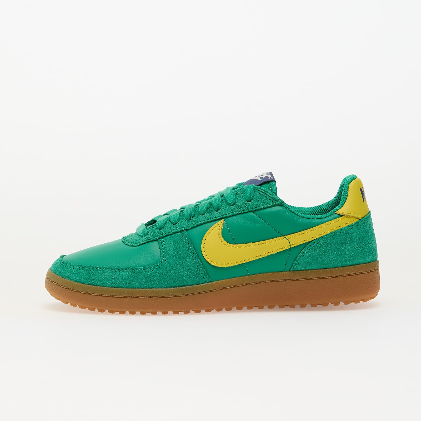 Nike Сникърси W Field General Stadium Green/ Lightening-Sail