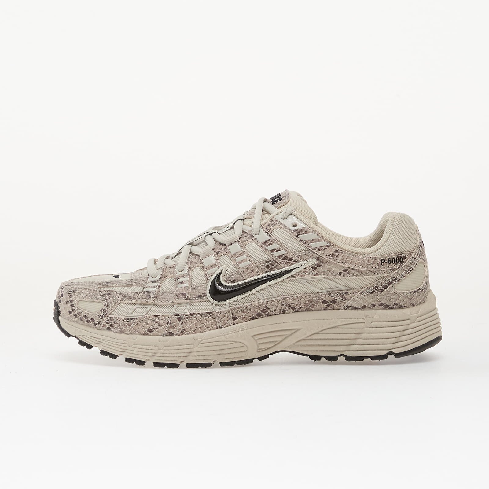 Nike Сникърси W P-6000 Se Light Bone/ Light Bone-Black
