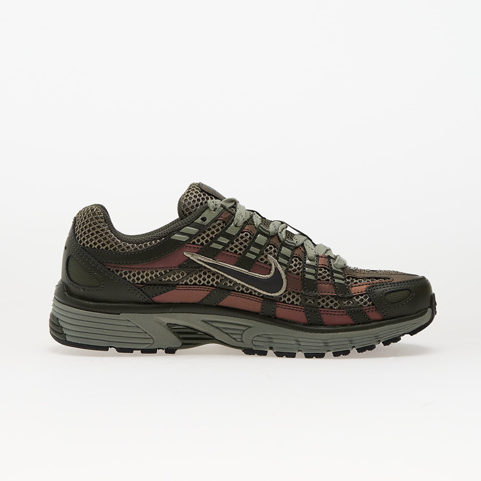 Nike Сникърси W P-6000 Se Sequoia/ Black-Cargo Khaki-Lt Army