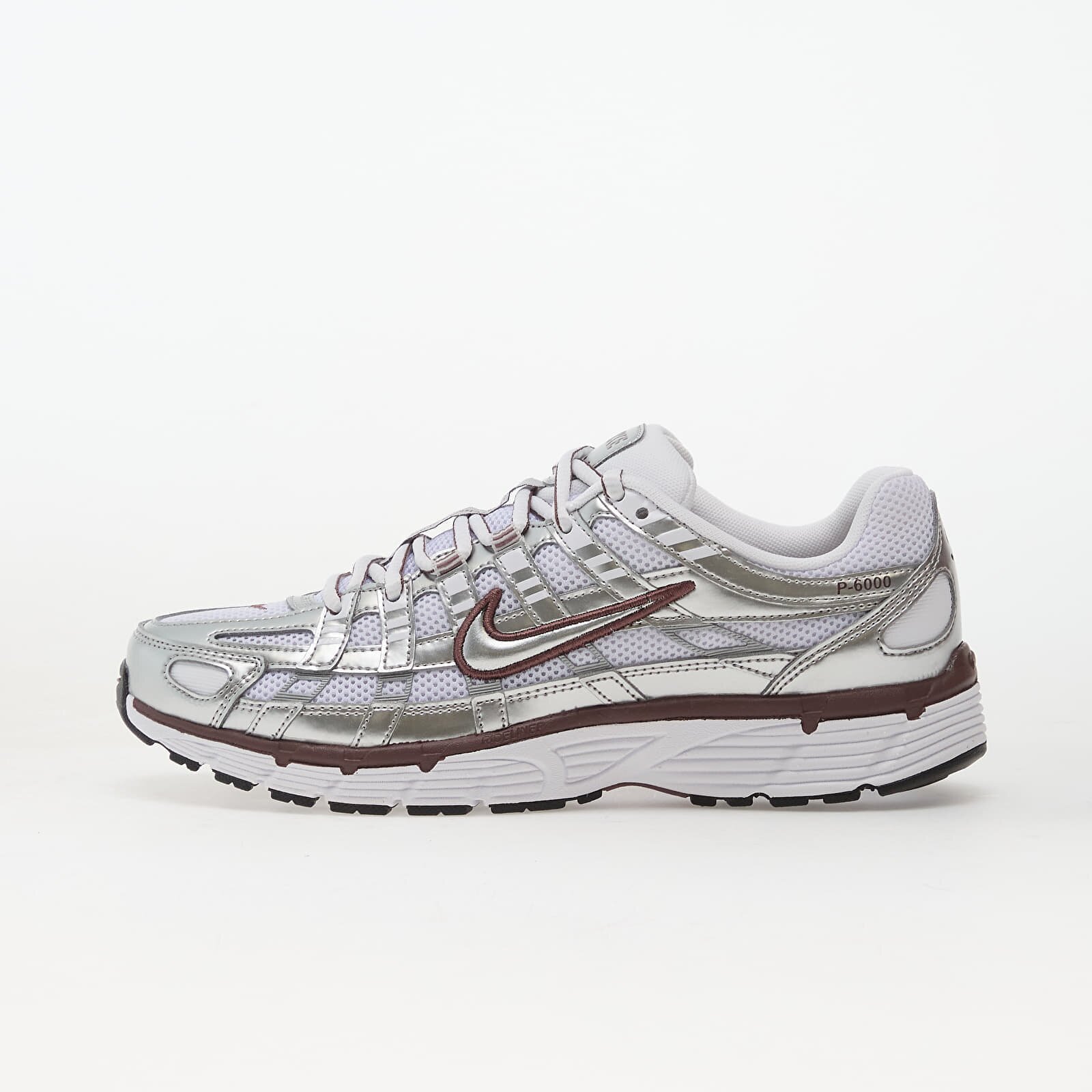 Nike Сникърси W P-6000 White/ Tattoo-Metallic Silver-Black