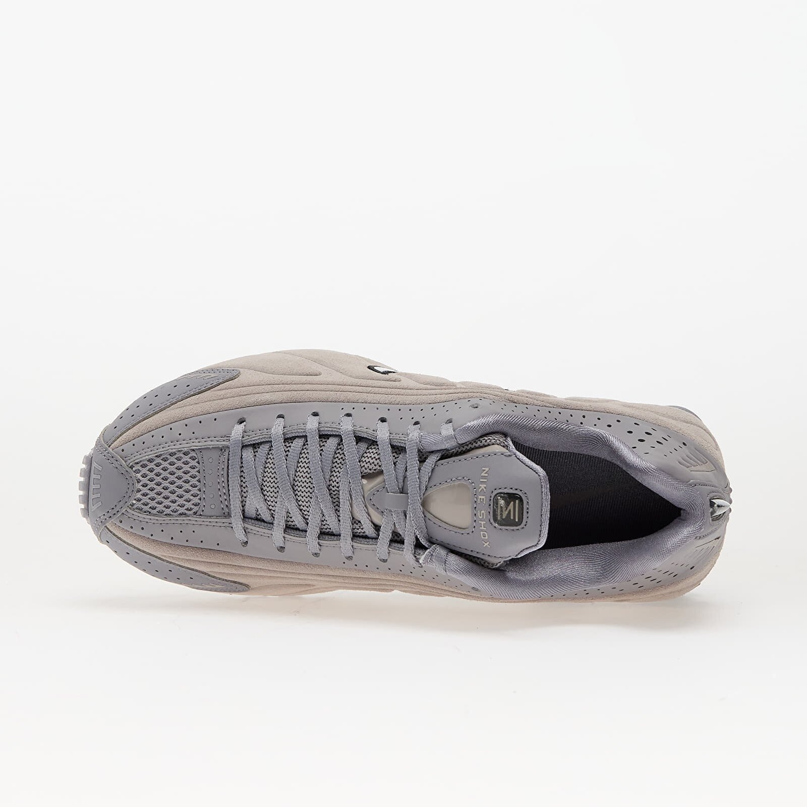 Nike Сникърси W Shox R4 Cement Grey/ Black-College Grey-Mtlc Silver