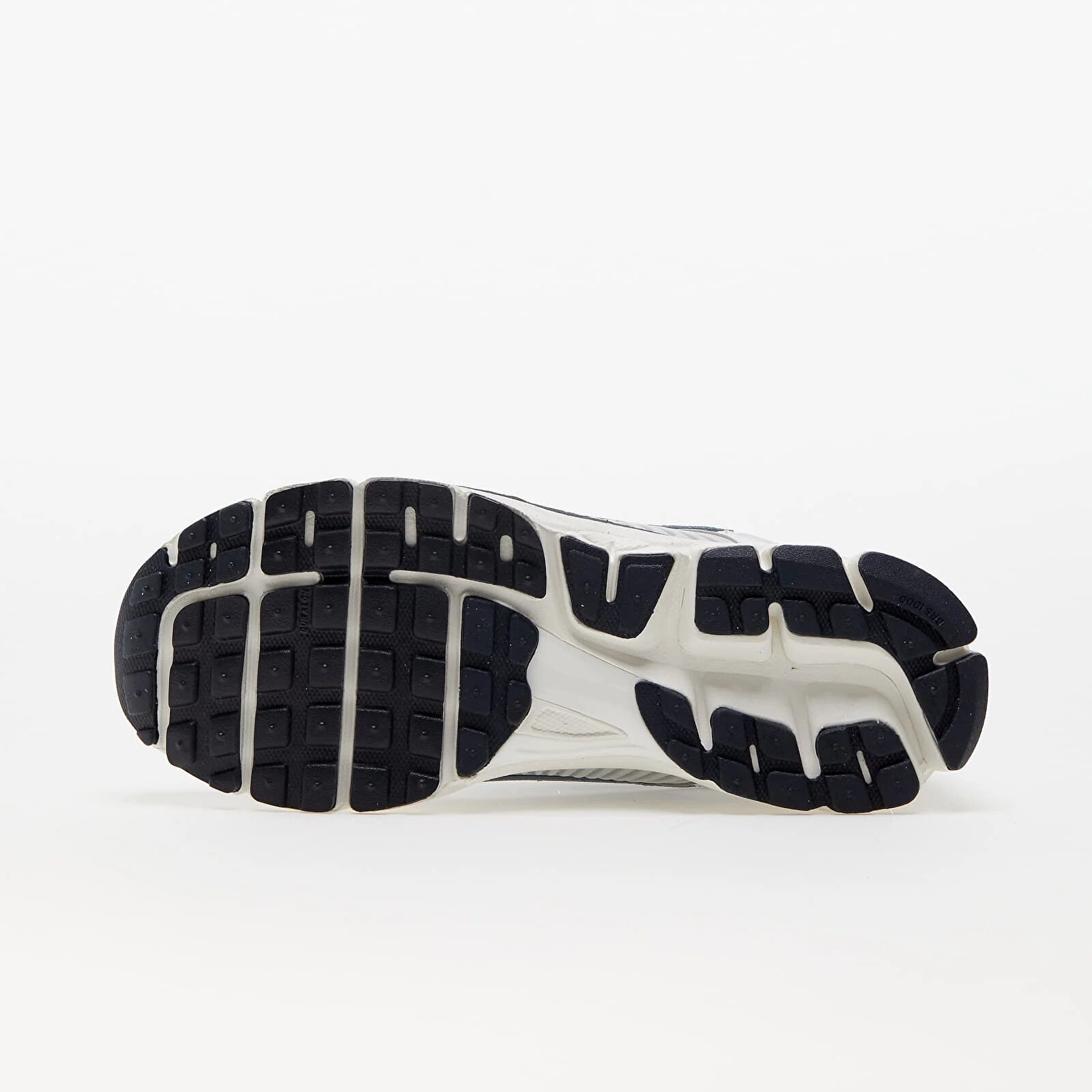 Nike Сникърси W Zoom Vomero 5 Photon Dust/ Chrome-Gridiron-Sail