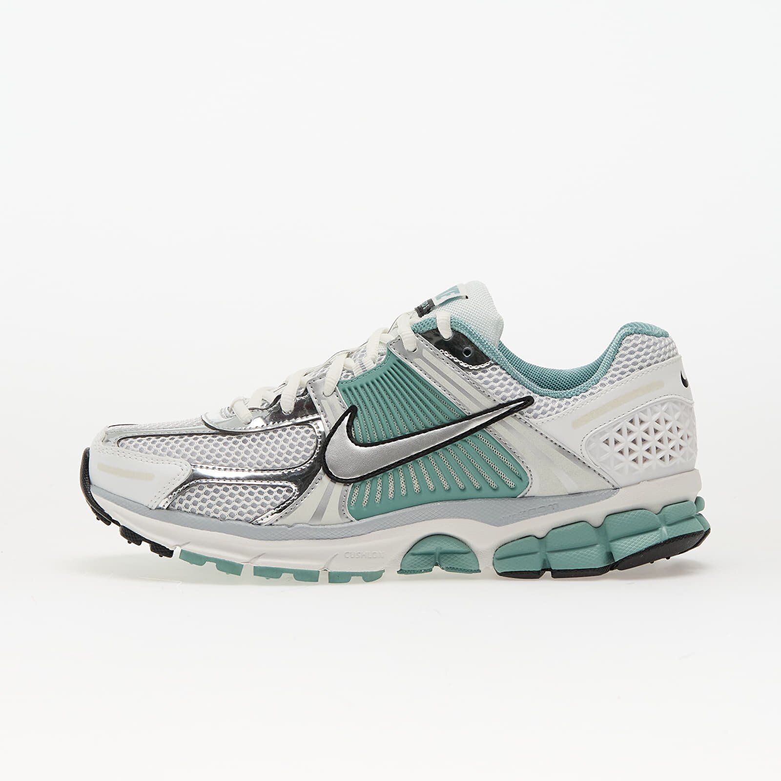 Nike Сникърси W Zoom Vomero 5 Summit White/ Mtlc Silver-Wolf Grey-Pure Platinum-Cannon-Black