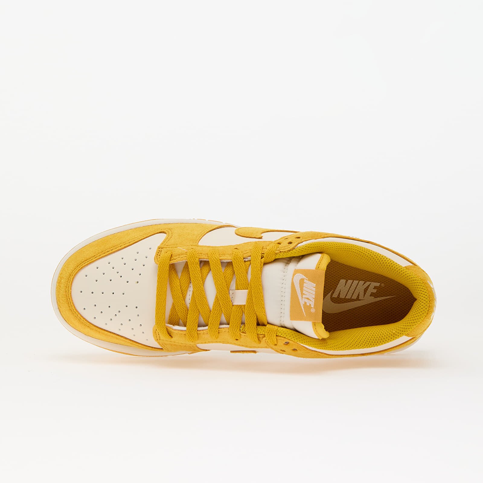 Nike Сникърси Wmns Dunk Low Pale Ivory/ Dk Sulfur-Sail-Mtlc Gold