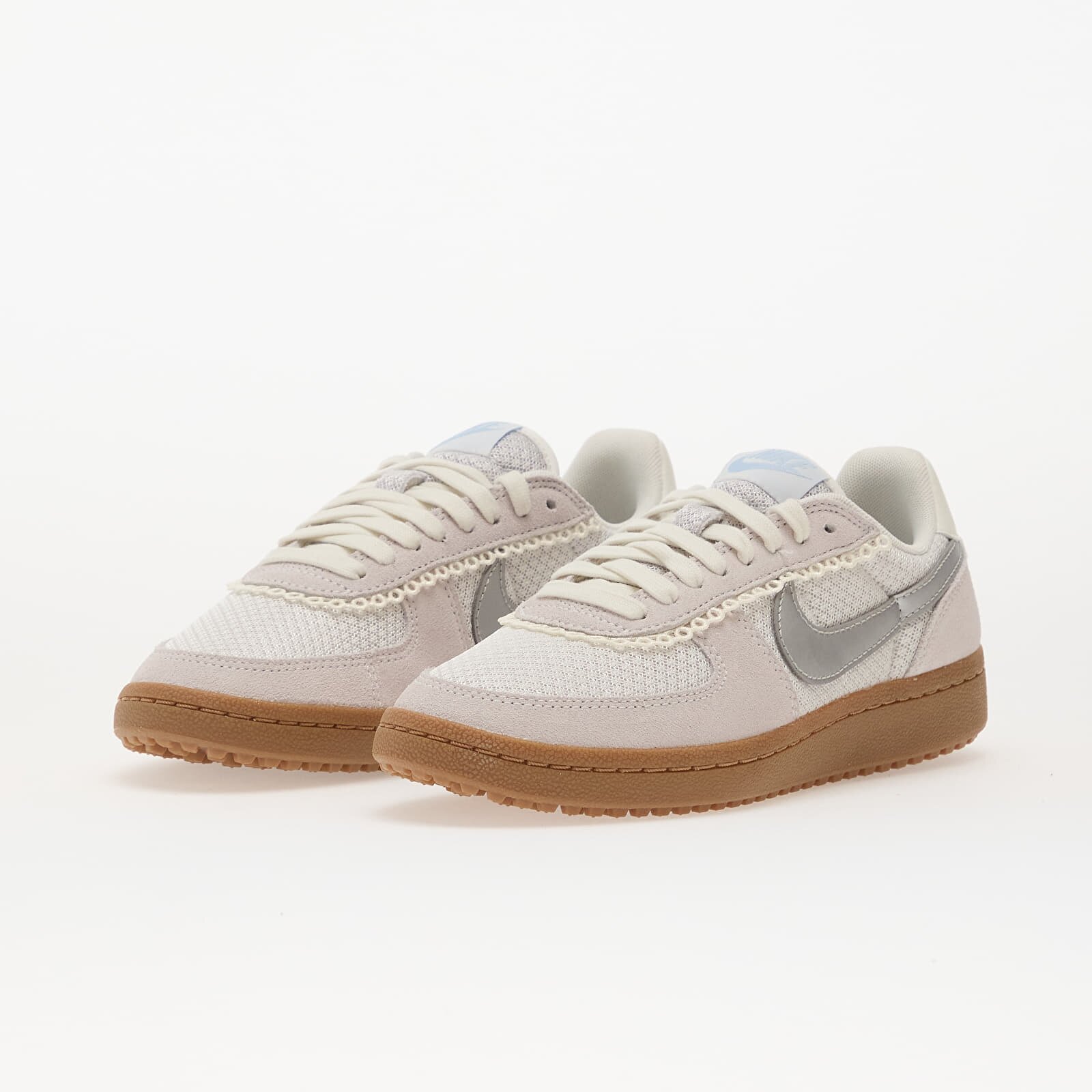 Nike Сникърси Wmns Field General Platinum Tint/ Mtlc Silver-Vast Grey-Gum Med Brown-Sail-Celestine Blue