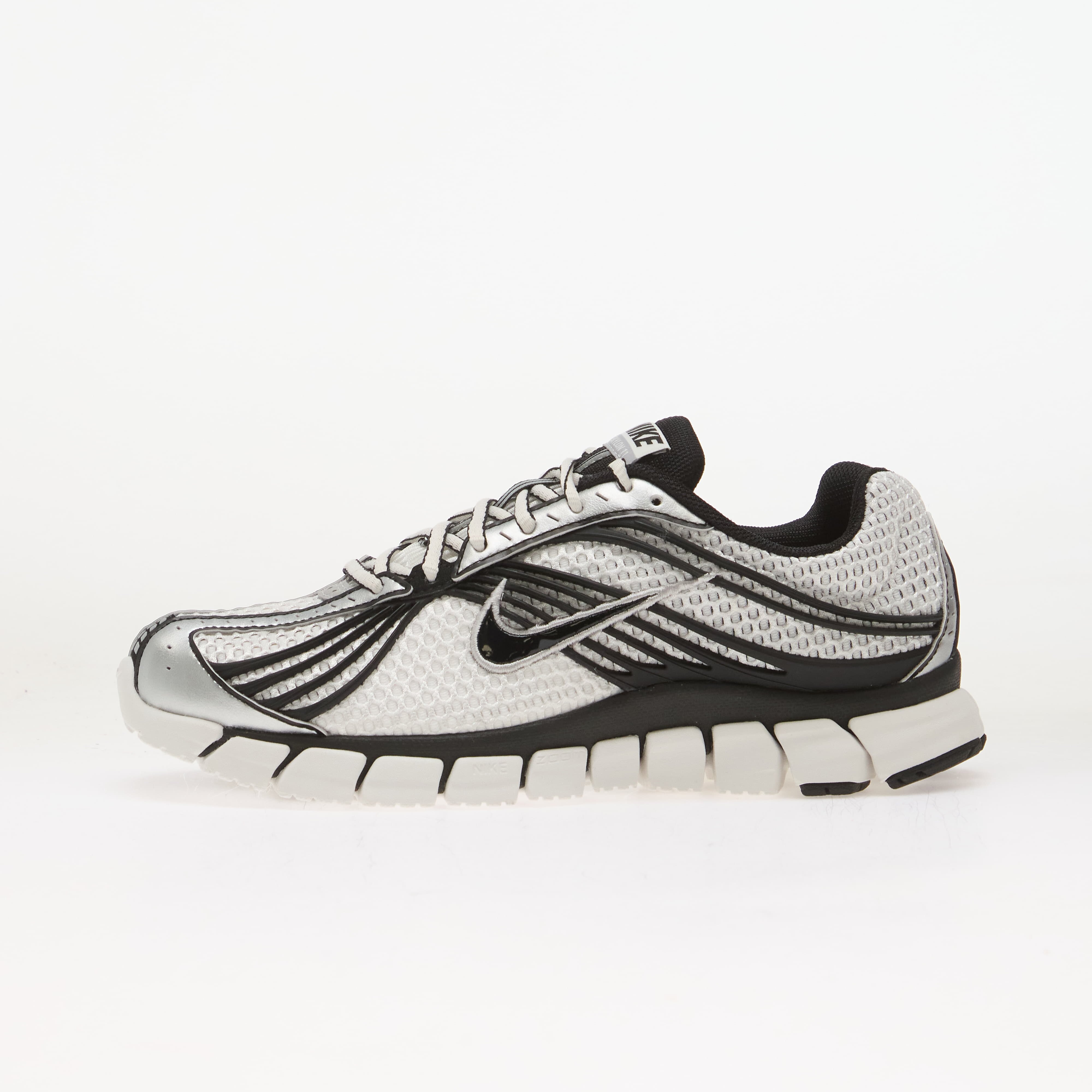 Nike Сникърси Zoom Skylon 11 Summit White/ Metallic Silver-Black