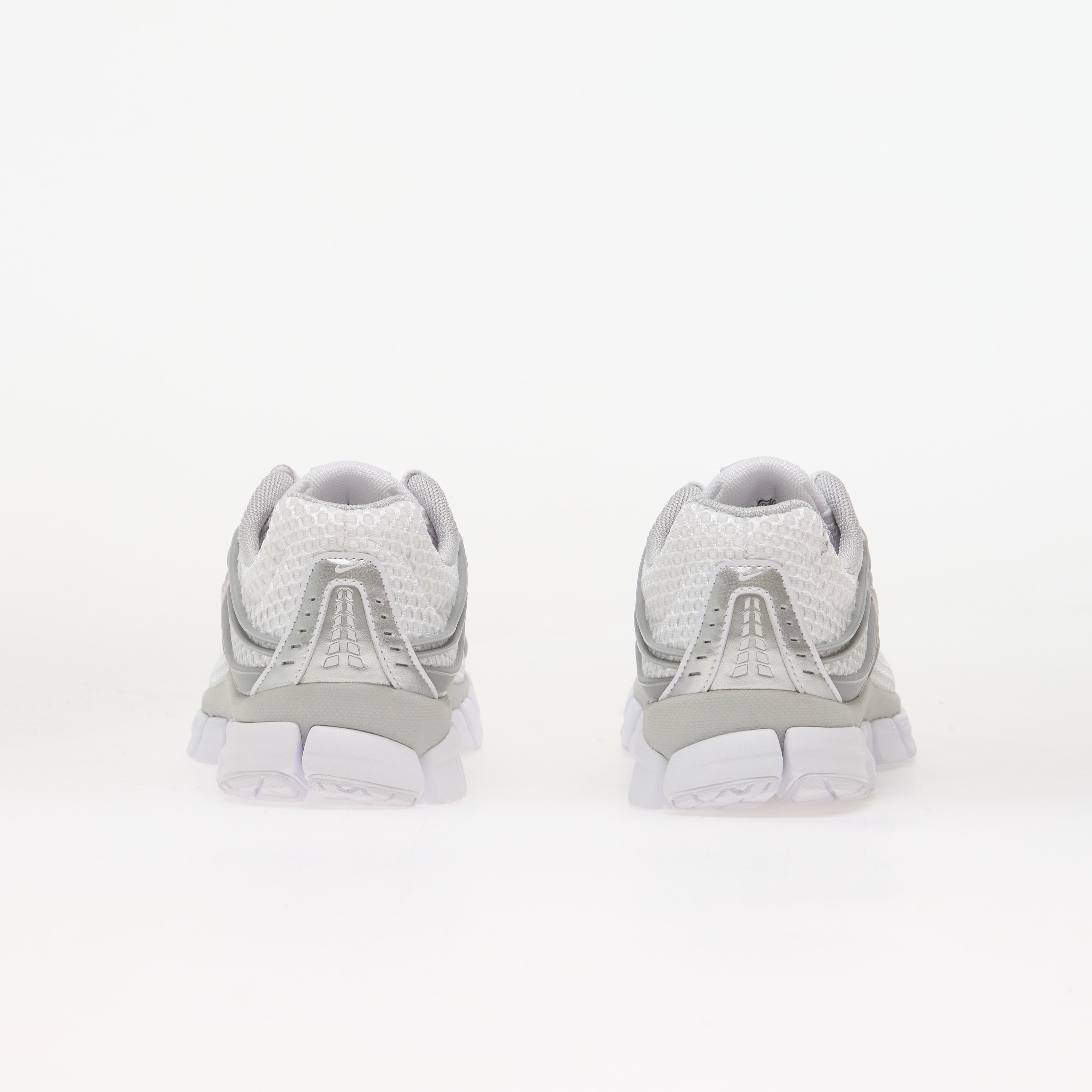 Nike Сникърси Zoom Skylon 11 White/ Metallic Silver-Grey Fog