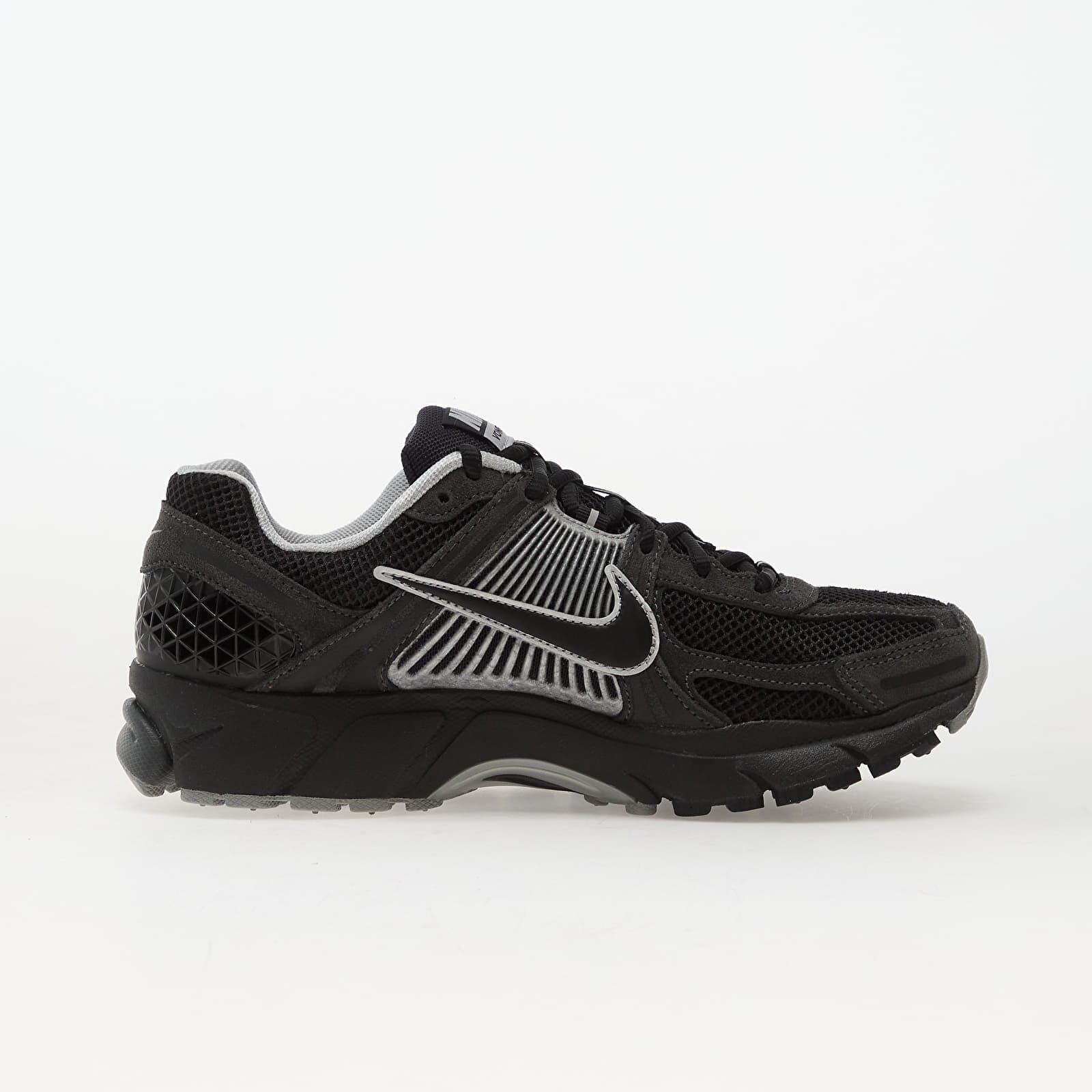 Nike Сникърси Zoom Vomero 5 Anthracite/ Black-Chrome-Flt Silver