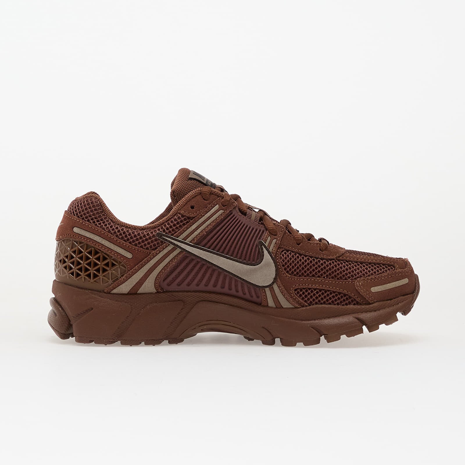 Nike Сникърси Zoom Vomero 5 Fauna Brown/ Mink Brown-Velvet Brown