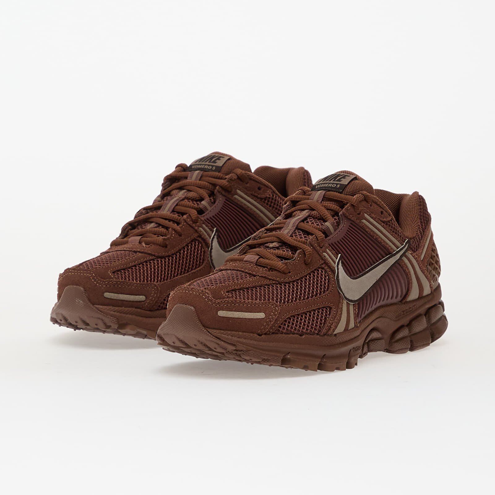 Nike Сникърси Zoom Vomero 5 Fauna Brown/ Mink Brown-Velvet Brown