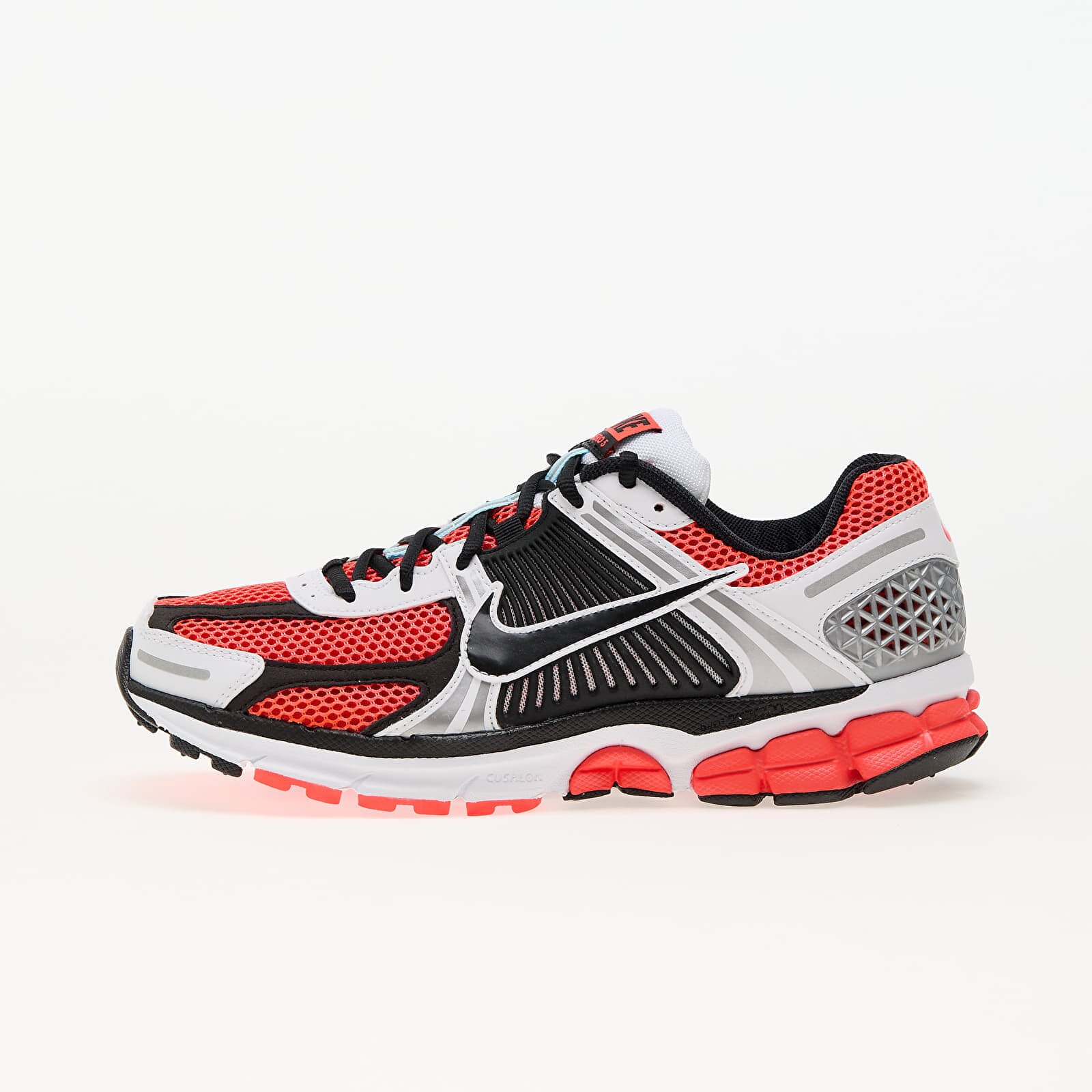 Nike Сникърси Zoom Vomero 5 Se Bright Crimson/ Black-Glacier Ice