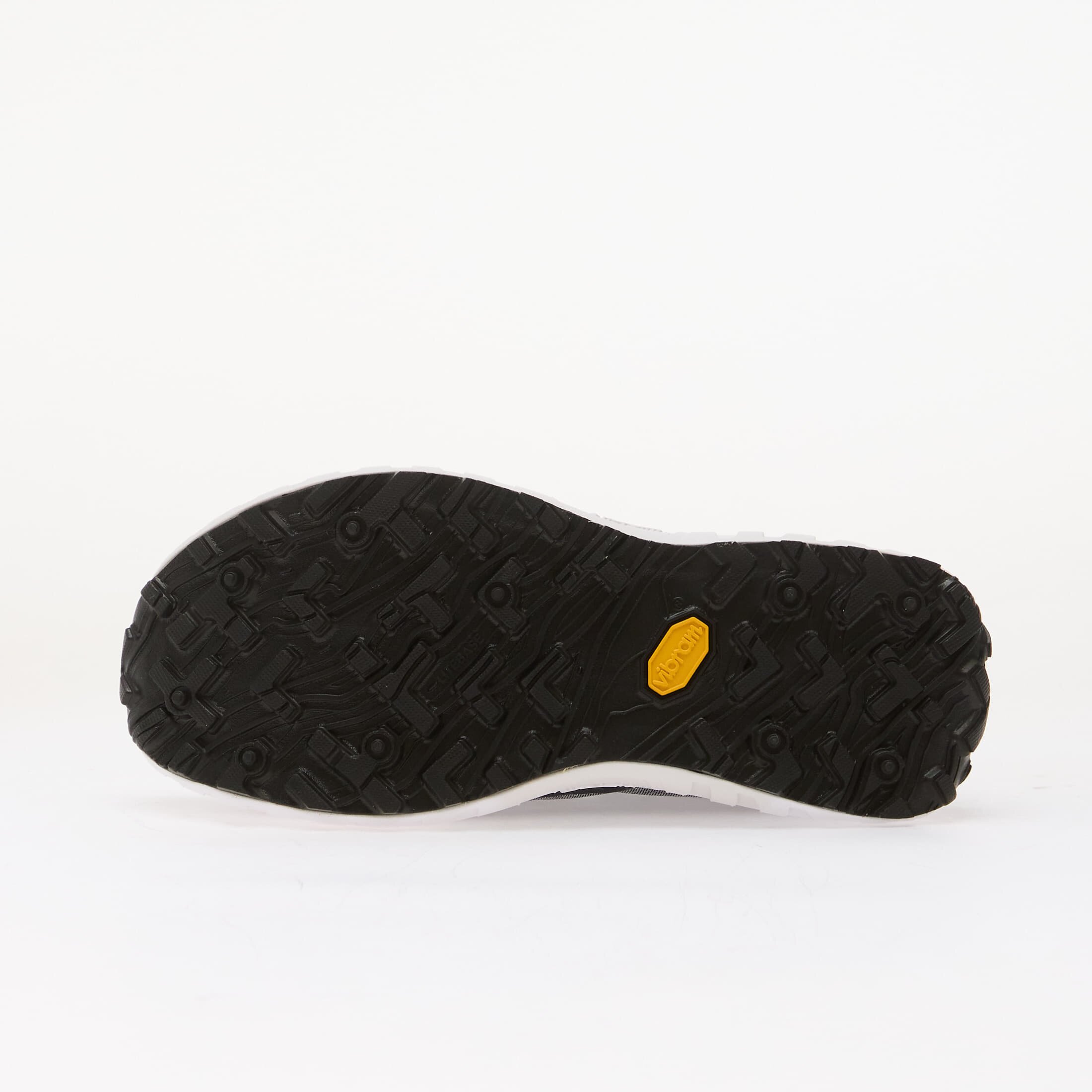 Norda Сникърси 001 Black