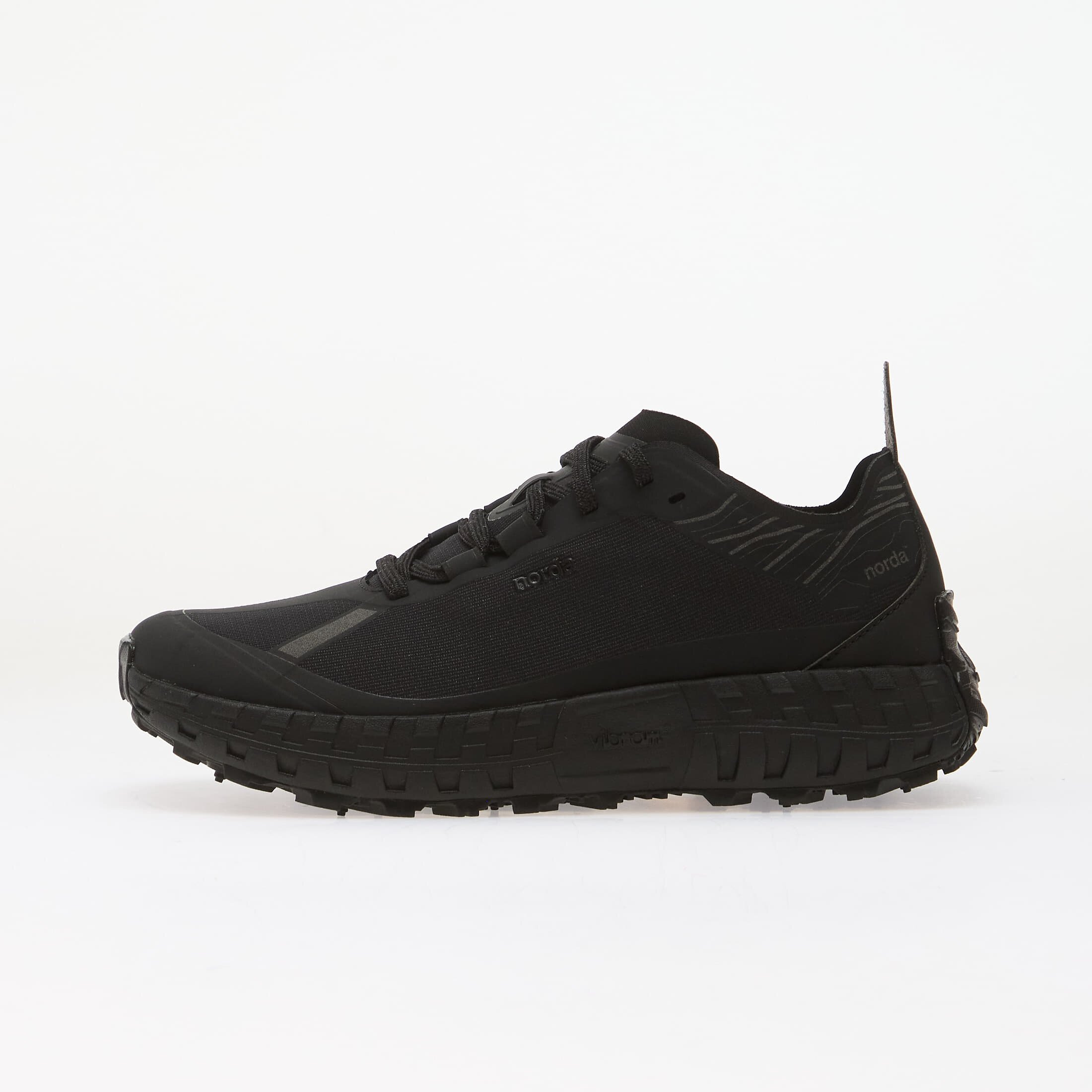 Norda Сникърси 001 Stealth Black