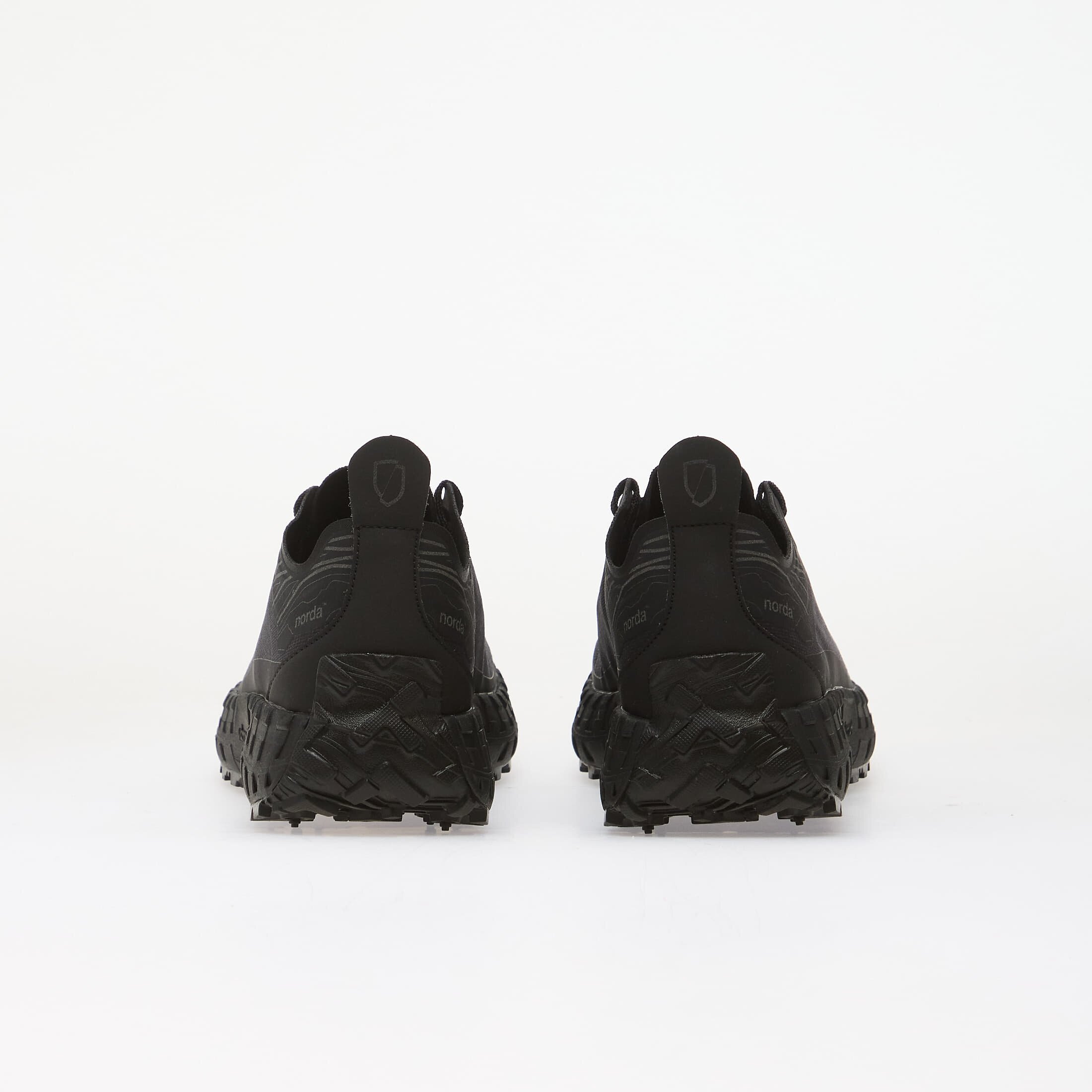 Norda Сникърси 001 Stealth Black