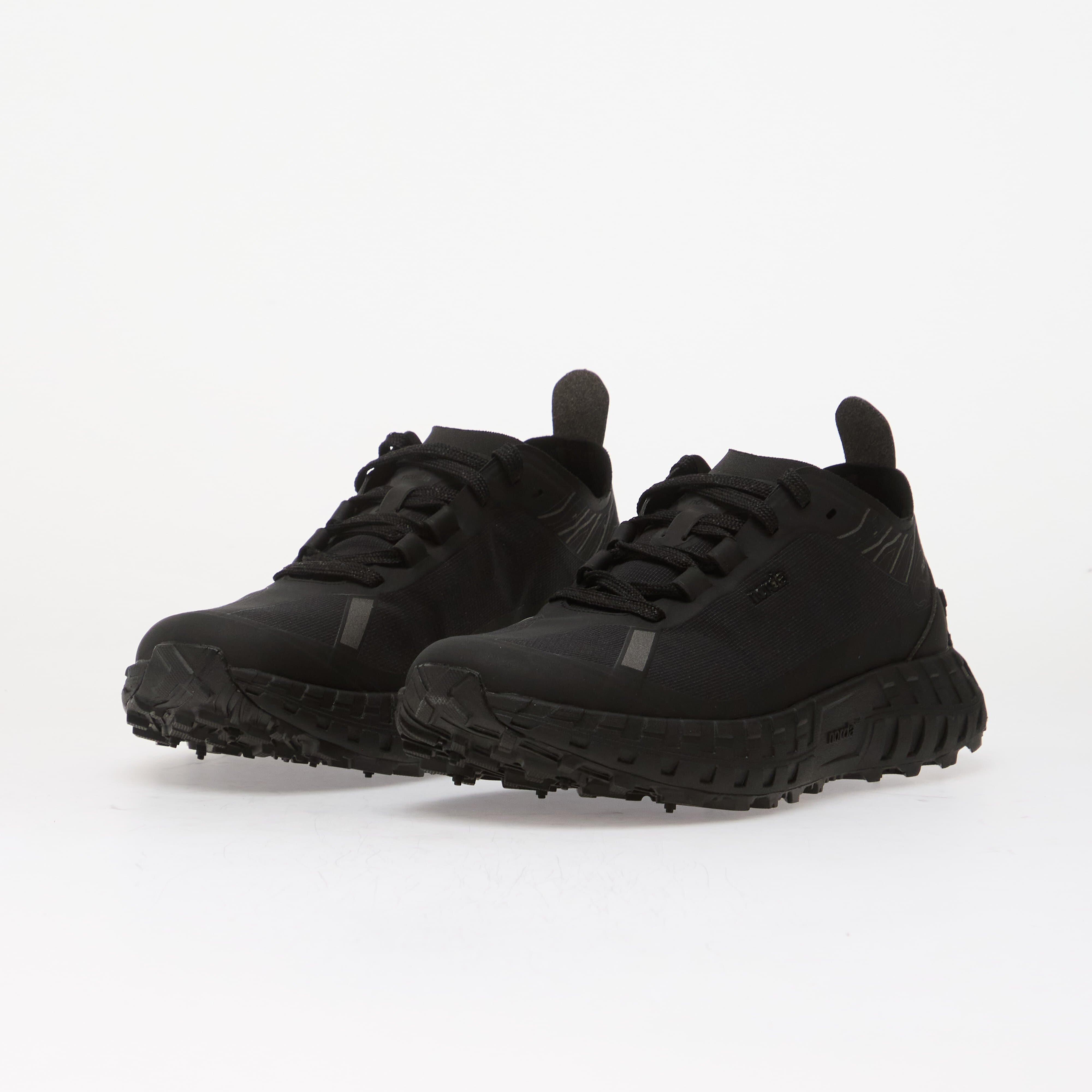 Norda Сникърси 001A Stealth Black