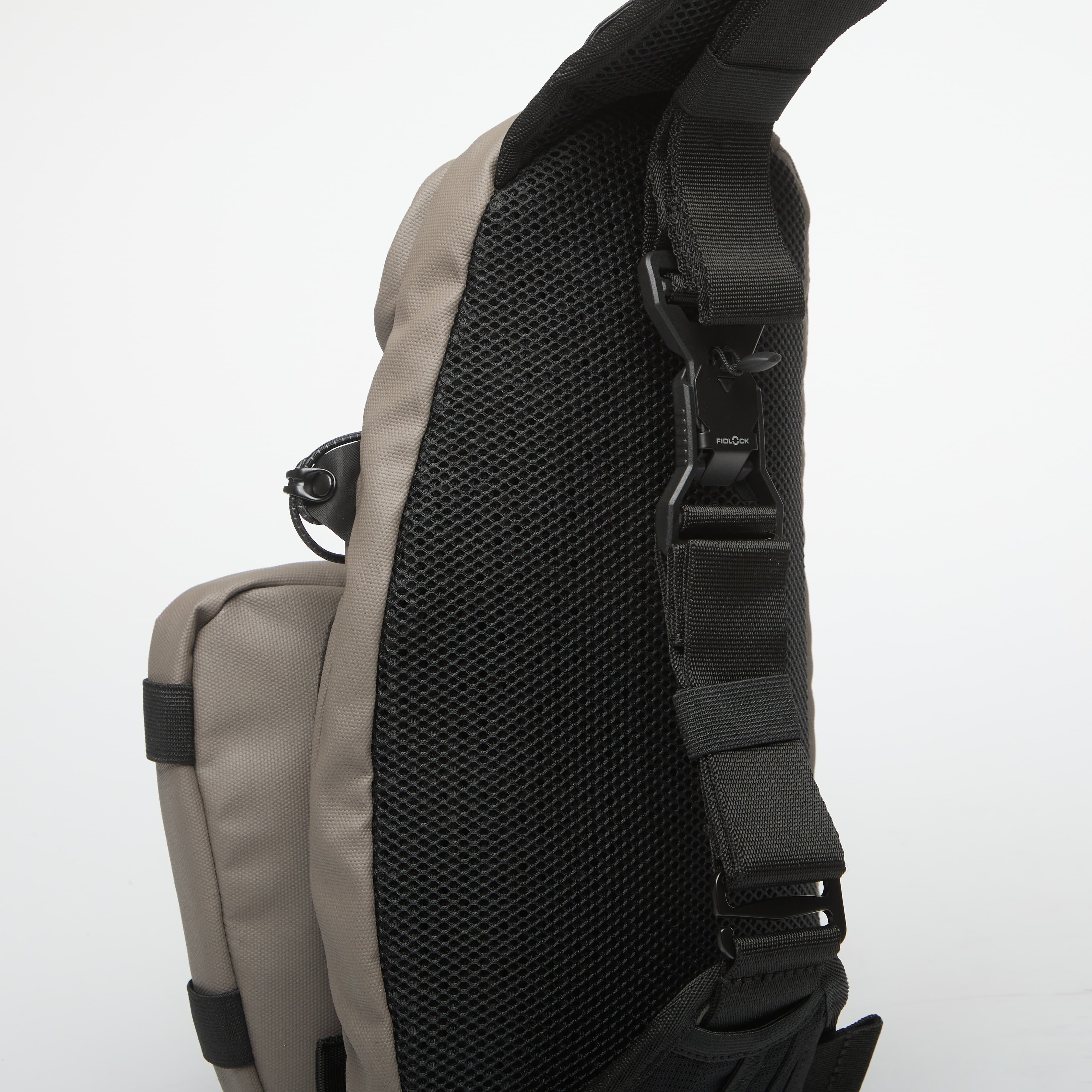 Oakley Чантичка за кръста Latitude Flex Belt Bag Granite Gray