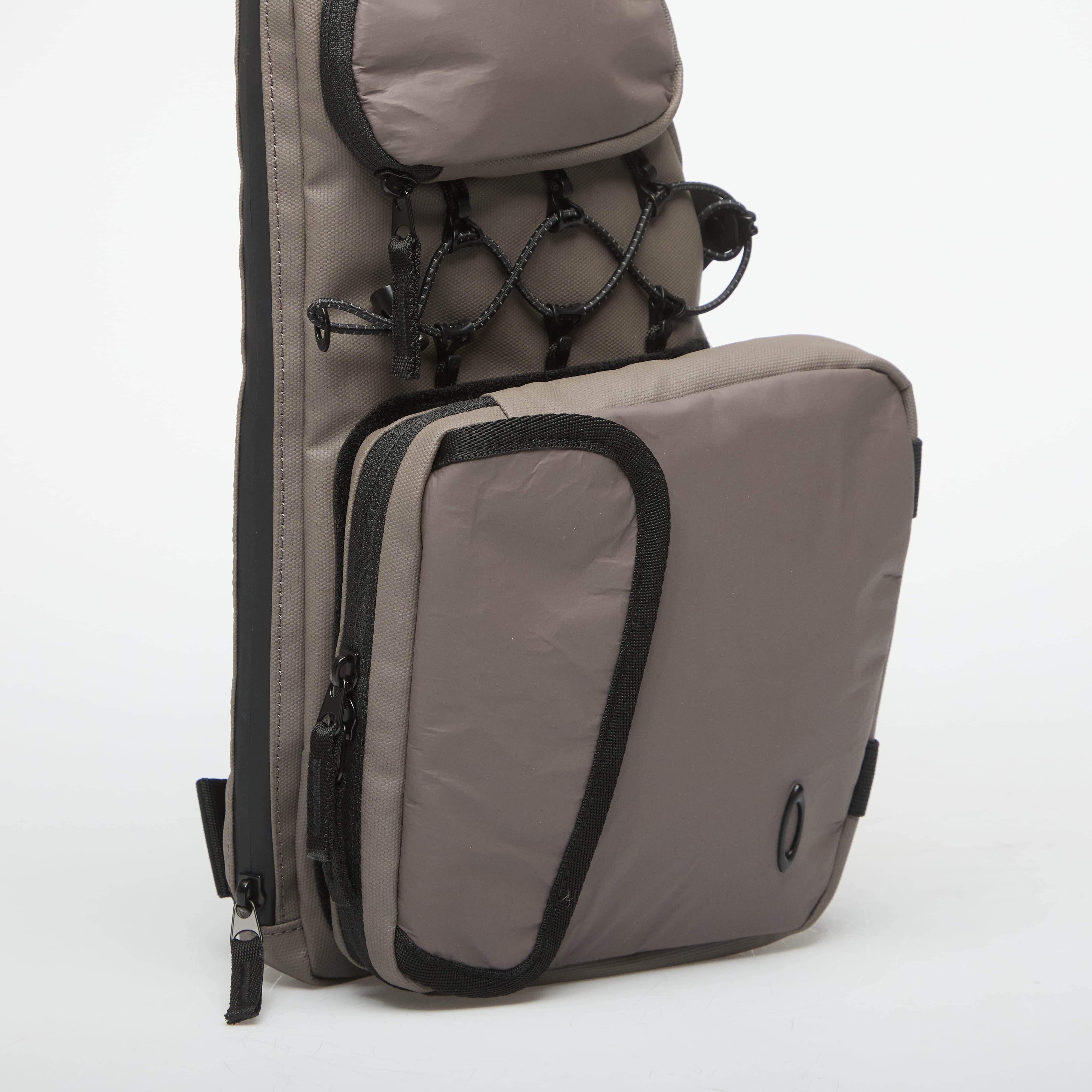 Oakley Чантичка за кръста Latitude Flex Belt Bag Granite Gray