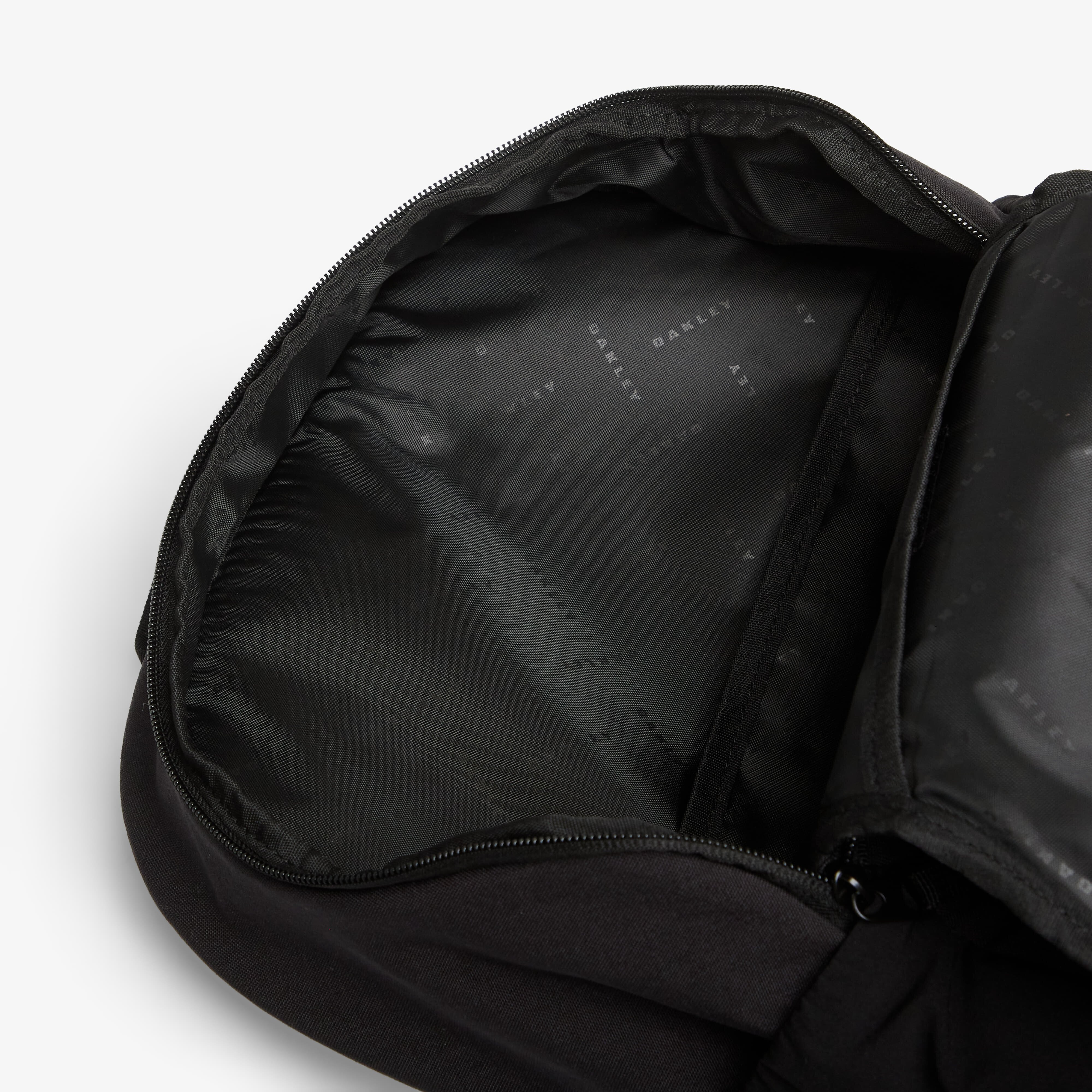 Oakley Раница Enduro 20L Backpack Pitch Black