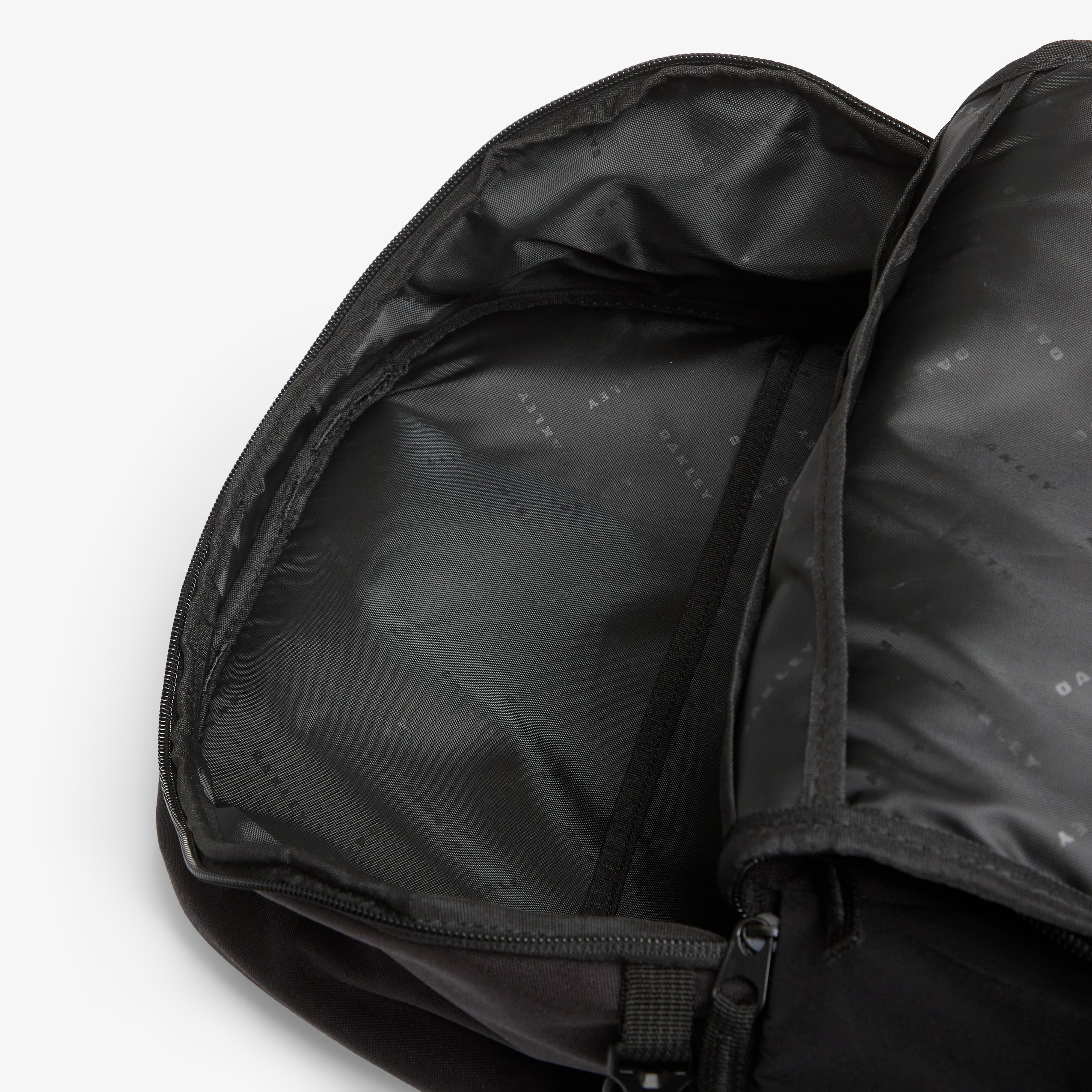 Oakley Раница Enduro 25L Backpack Pitch Black
