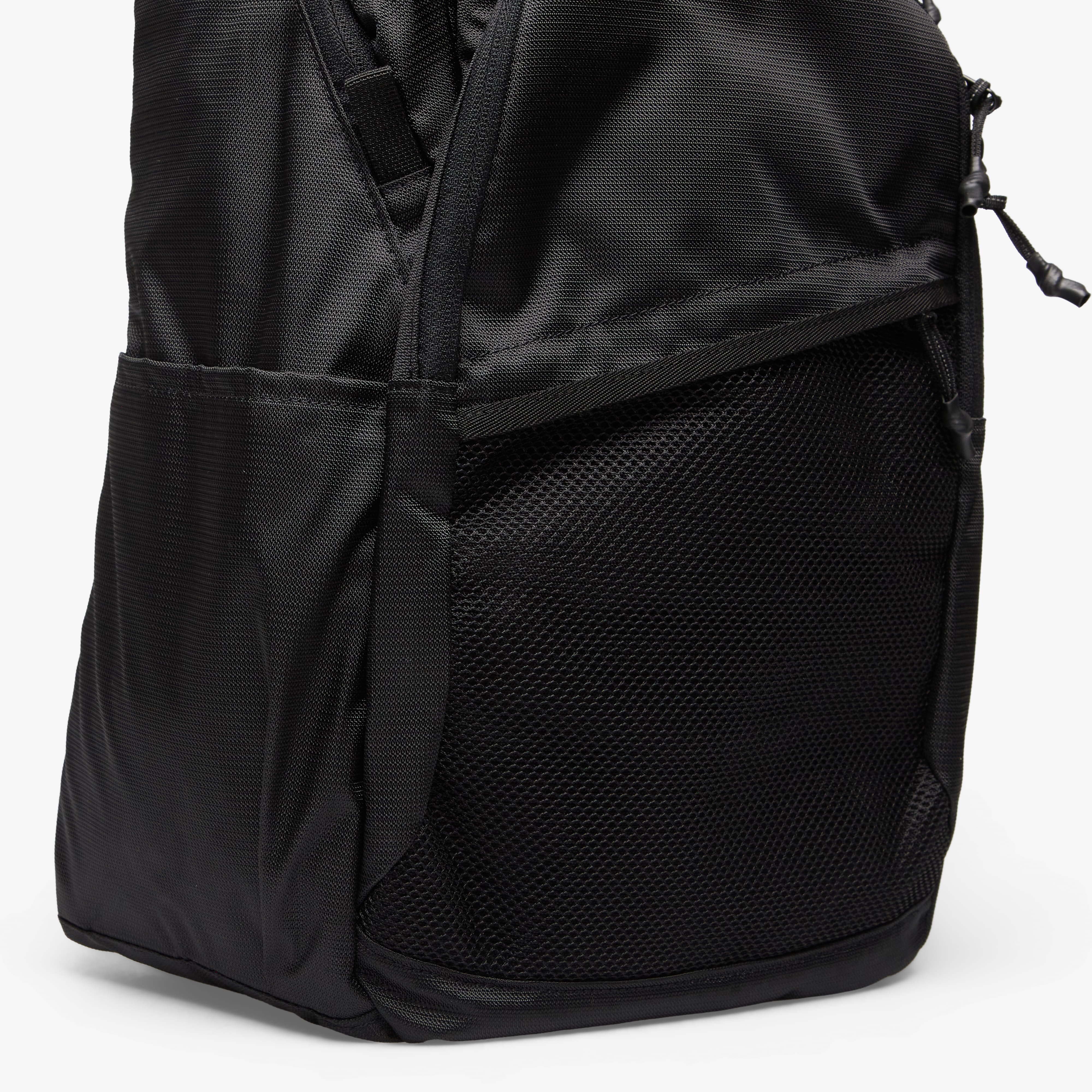 Oakley Раница Essential Day Pack M 9.0 Black/ Black