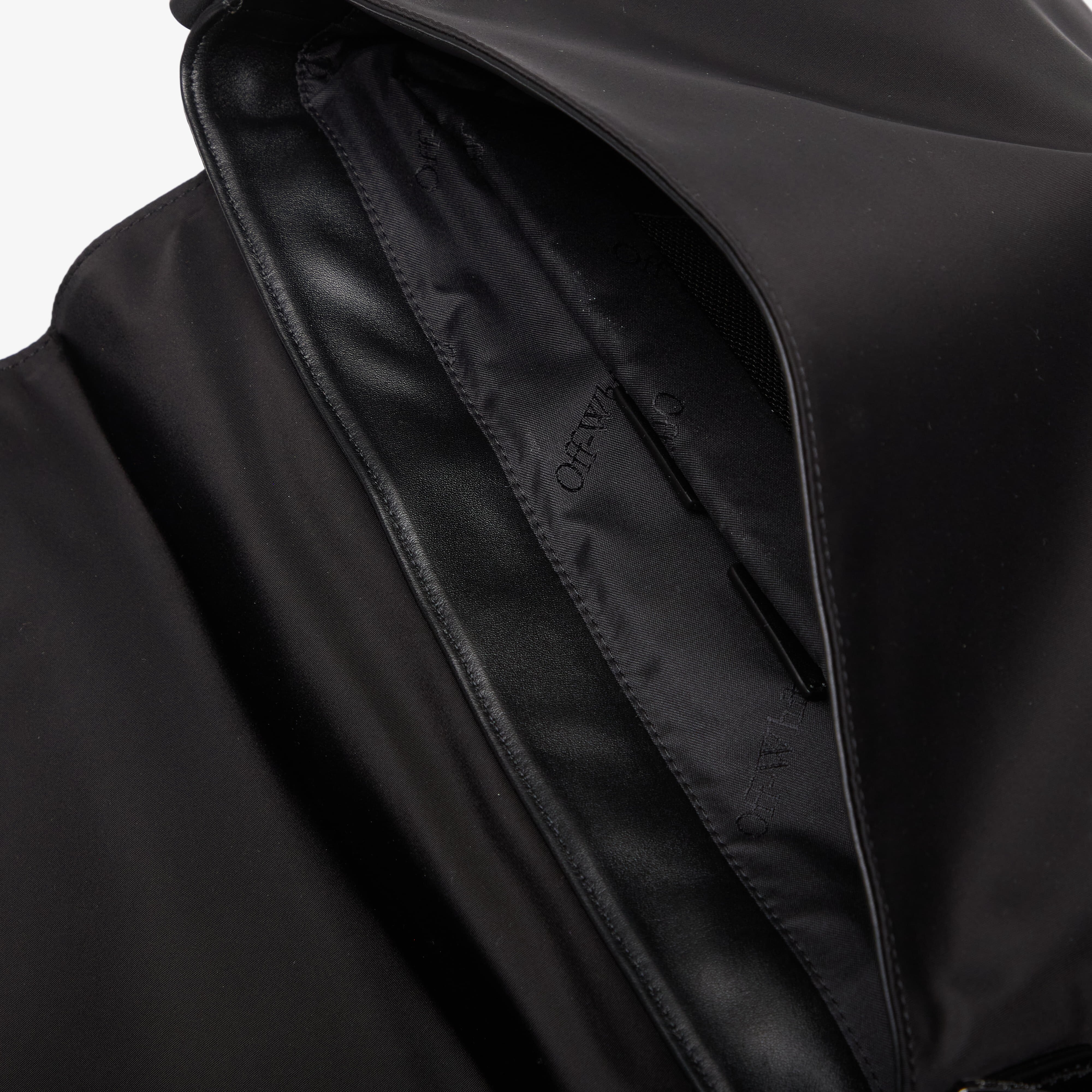 Off-White Чанта Heritage Messenger Black/ White
