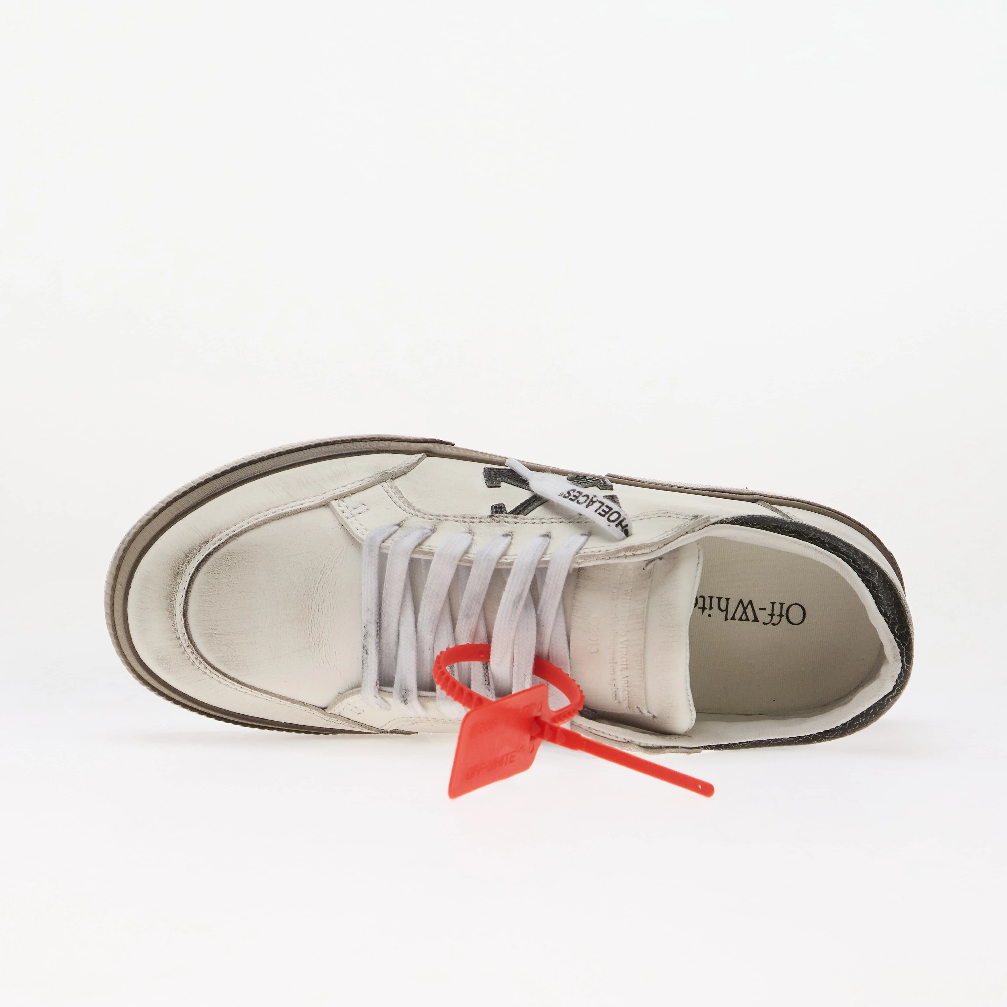 Off-White Сникърси Vulc Low Worn Out Vintage White/ Black