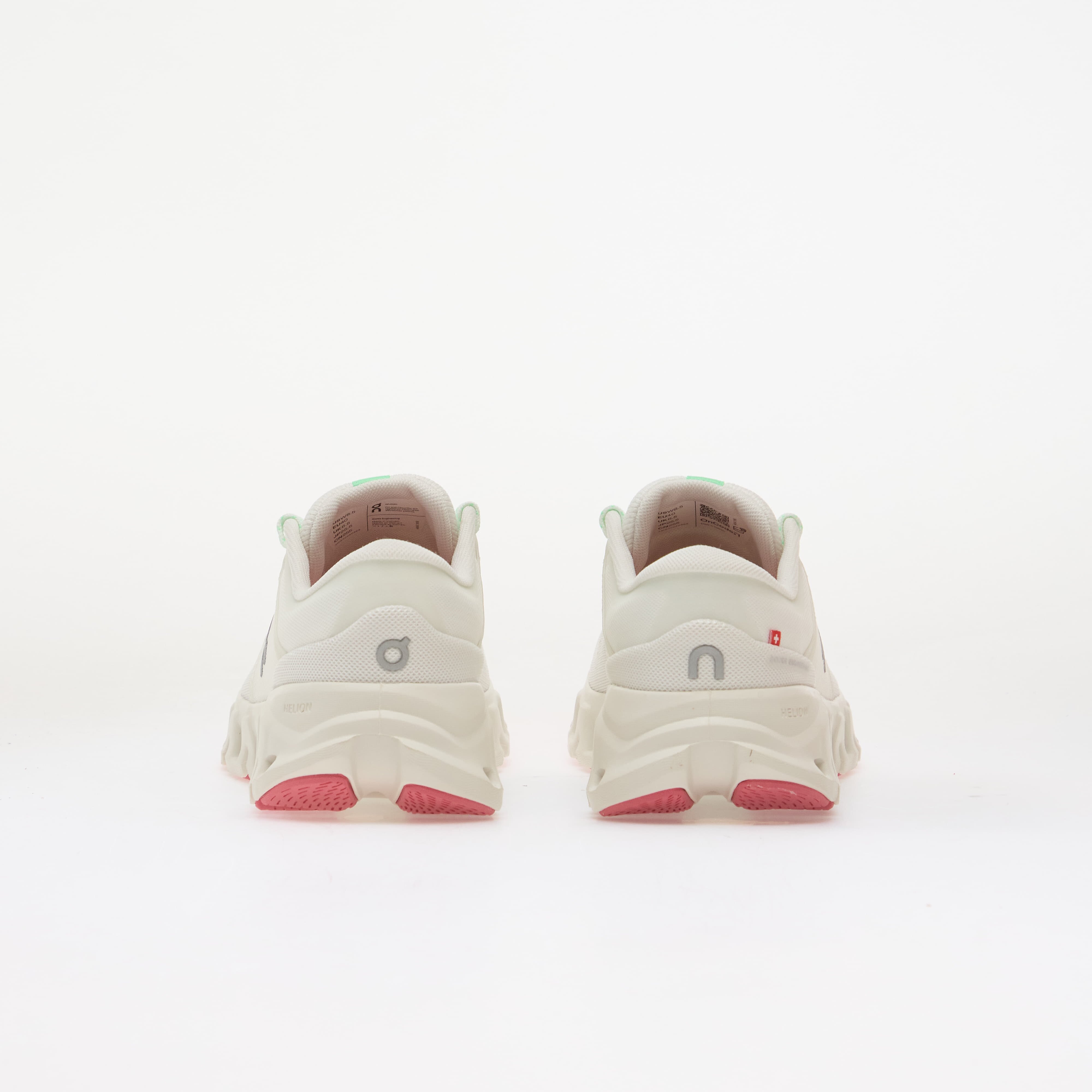 On Cloud X 5 Ivory/ Ice