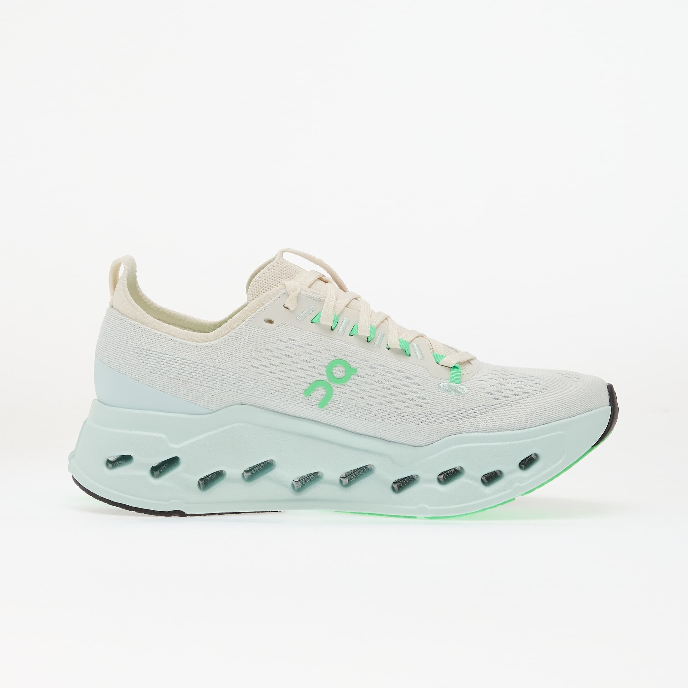 On Cloudsurfer Max Ivory/ Flurry