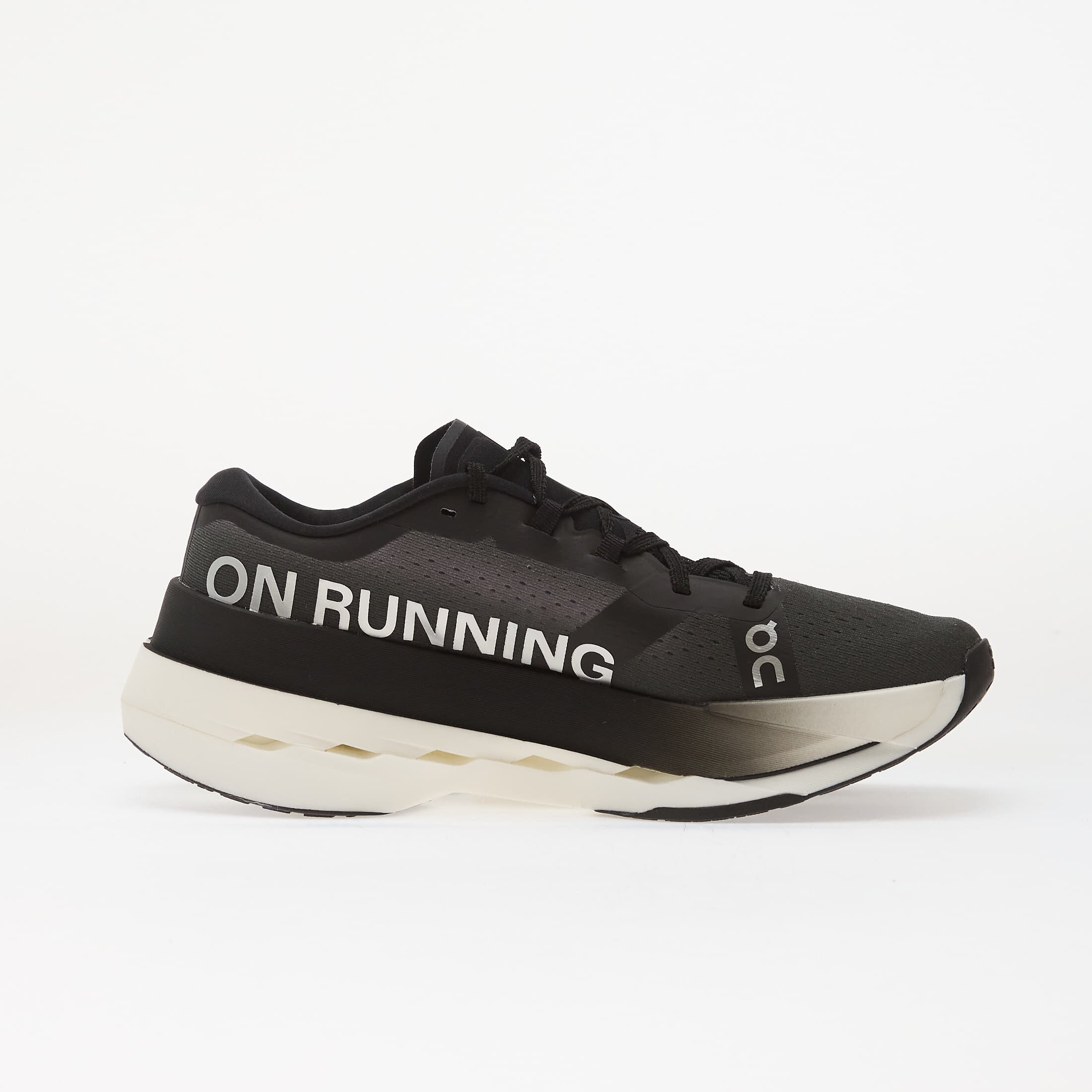 On Обувки Cloudboom Max All Black