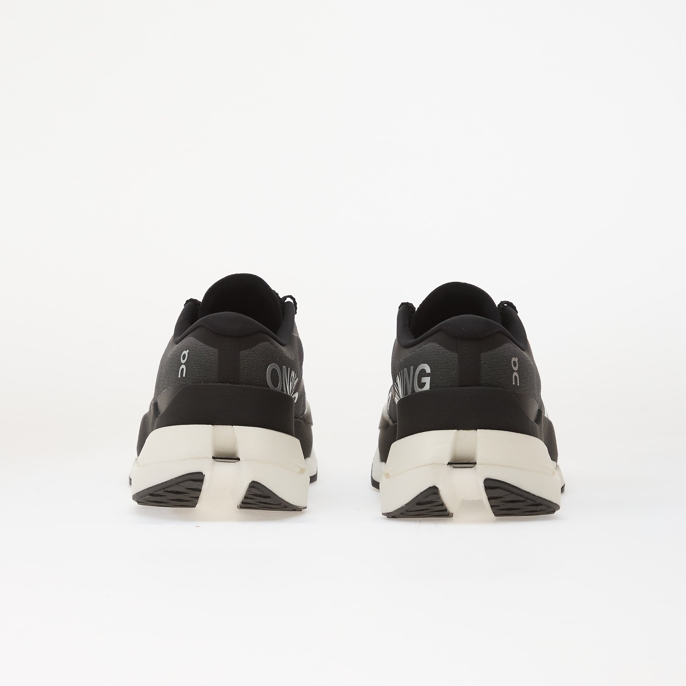 On Обувки Cloudboom Max All Black