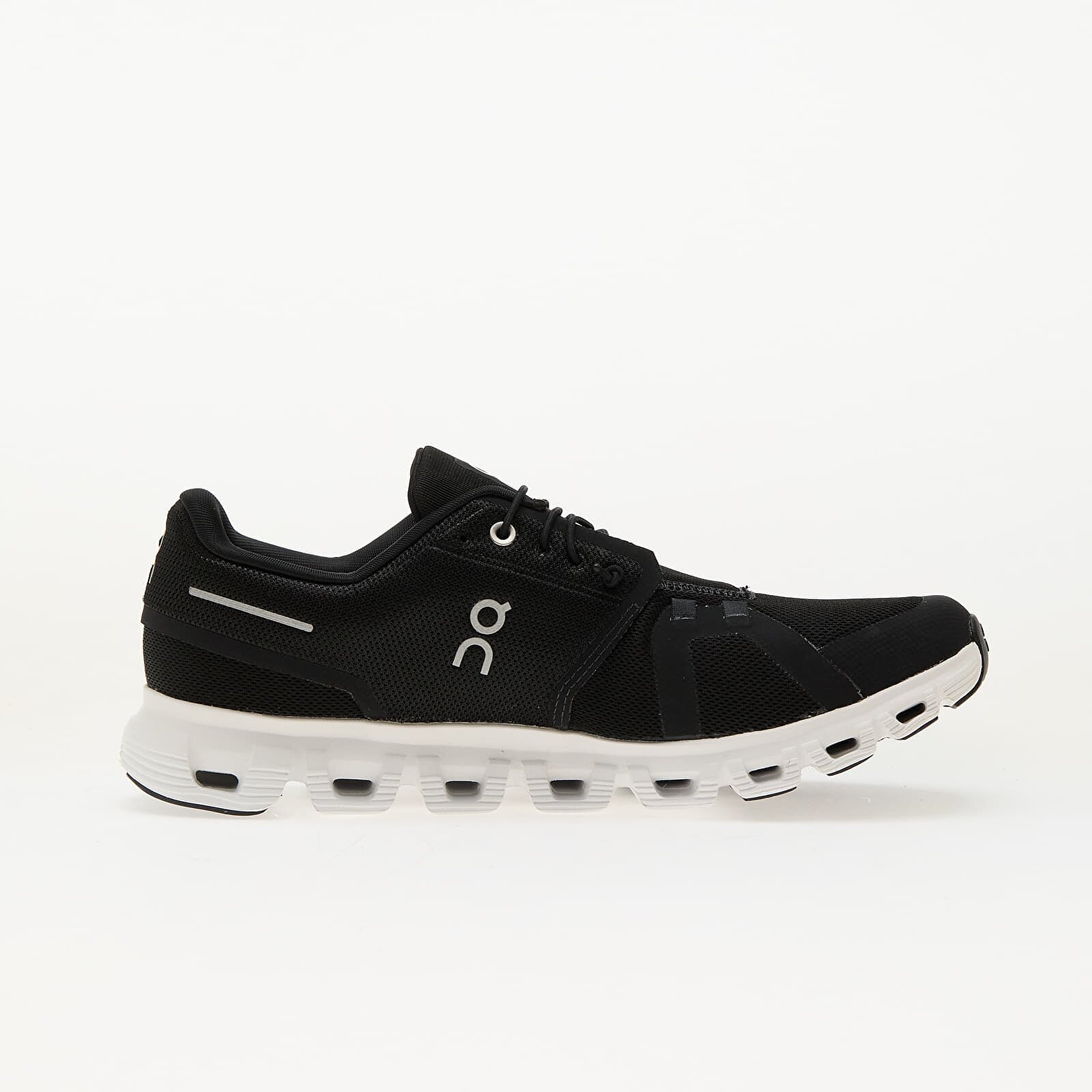 On Обувки M Cloud 6 Black/ White