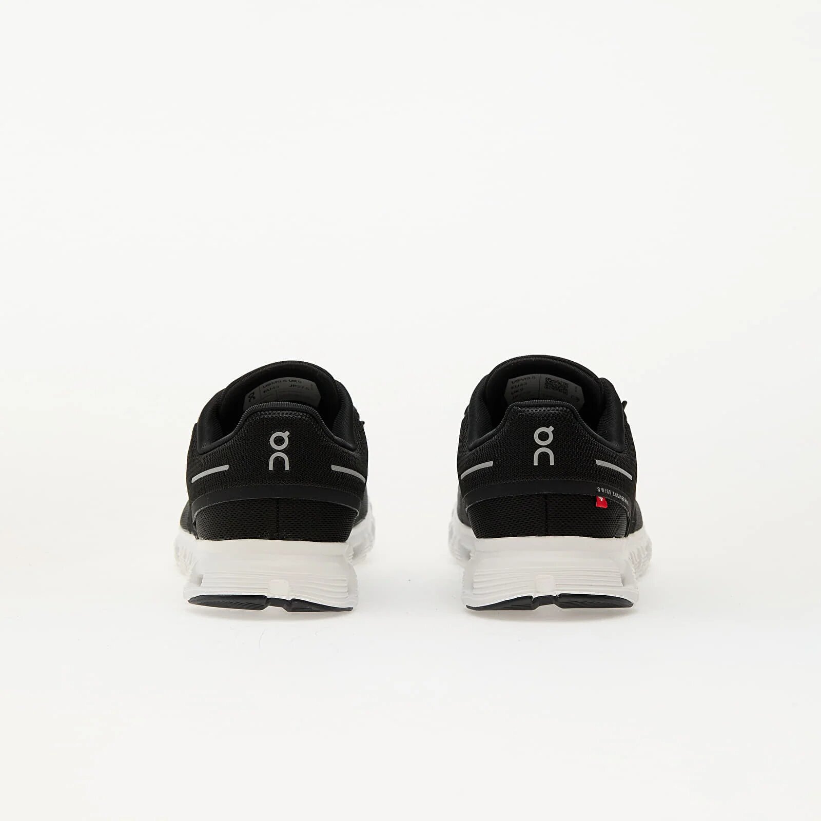 On Обувки M Cloud 6 Black/ White