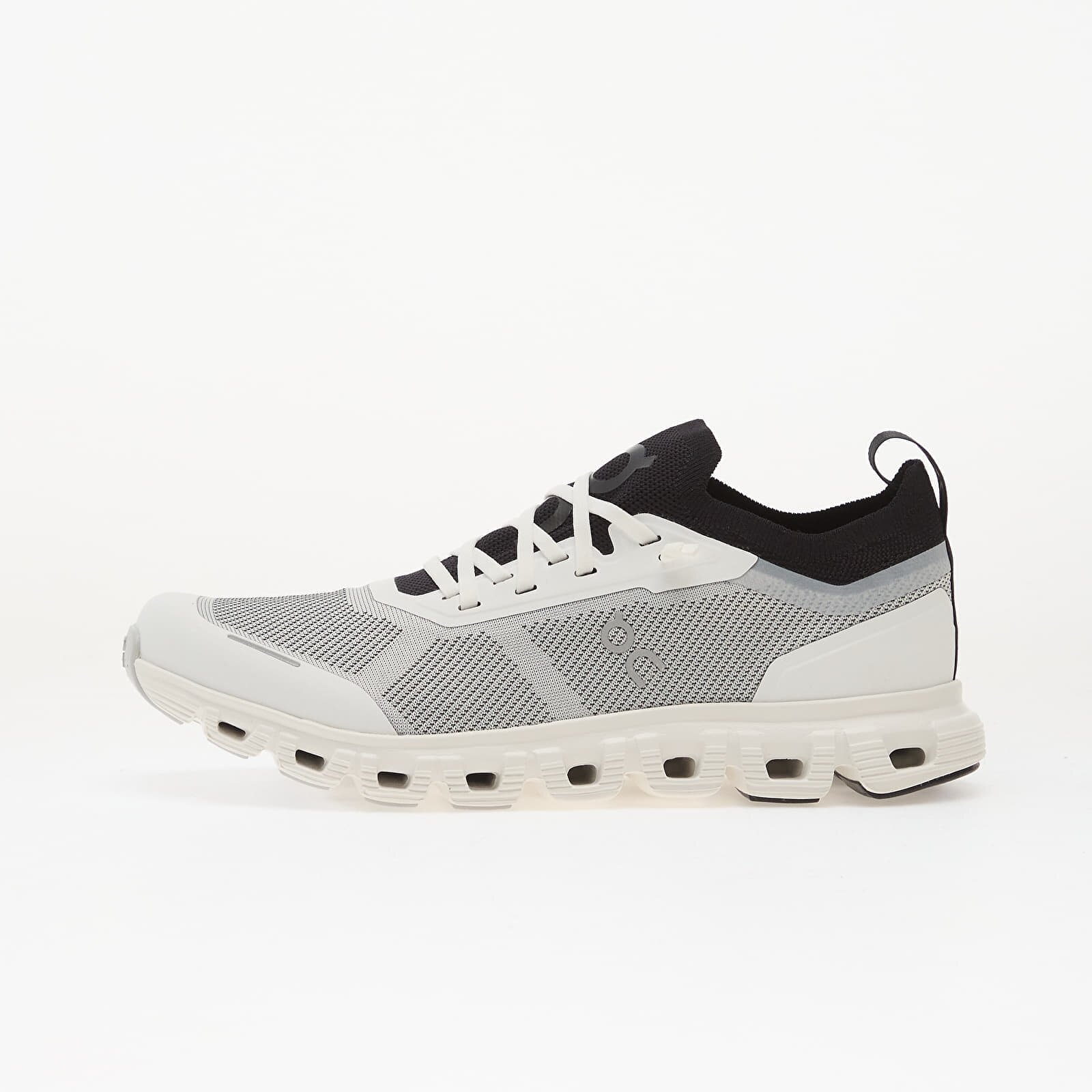 On Обувки M Cloud 6 Versa White/ Black