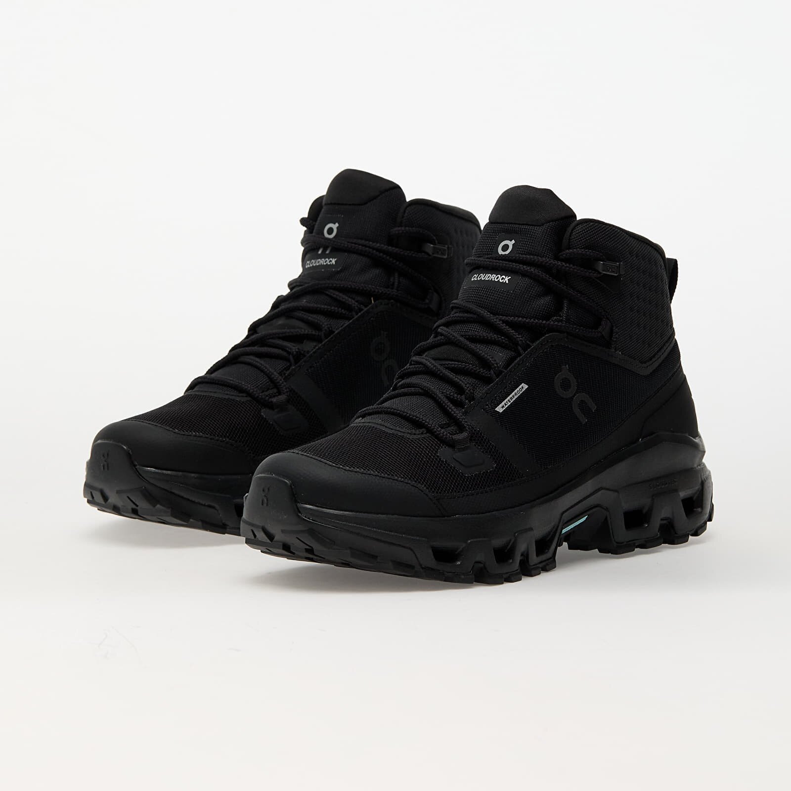 On Обувки M Cloudrock Mid WP Black/ Black