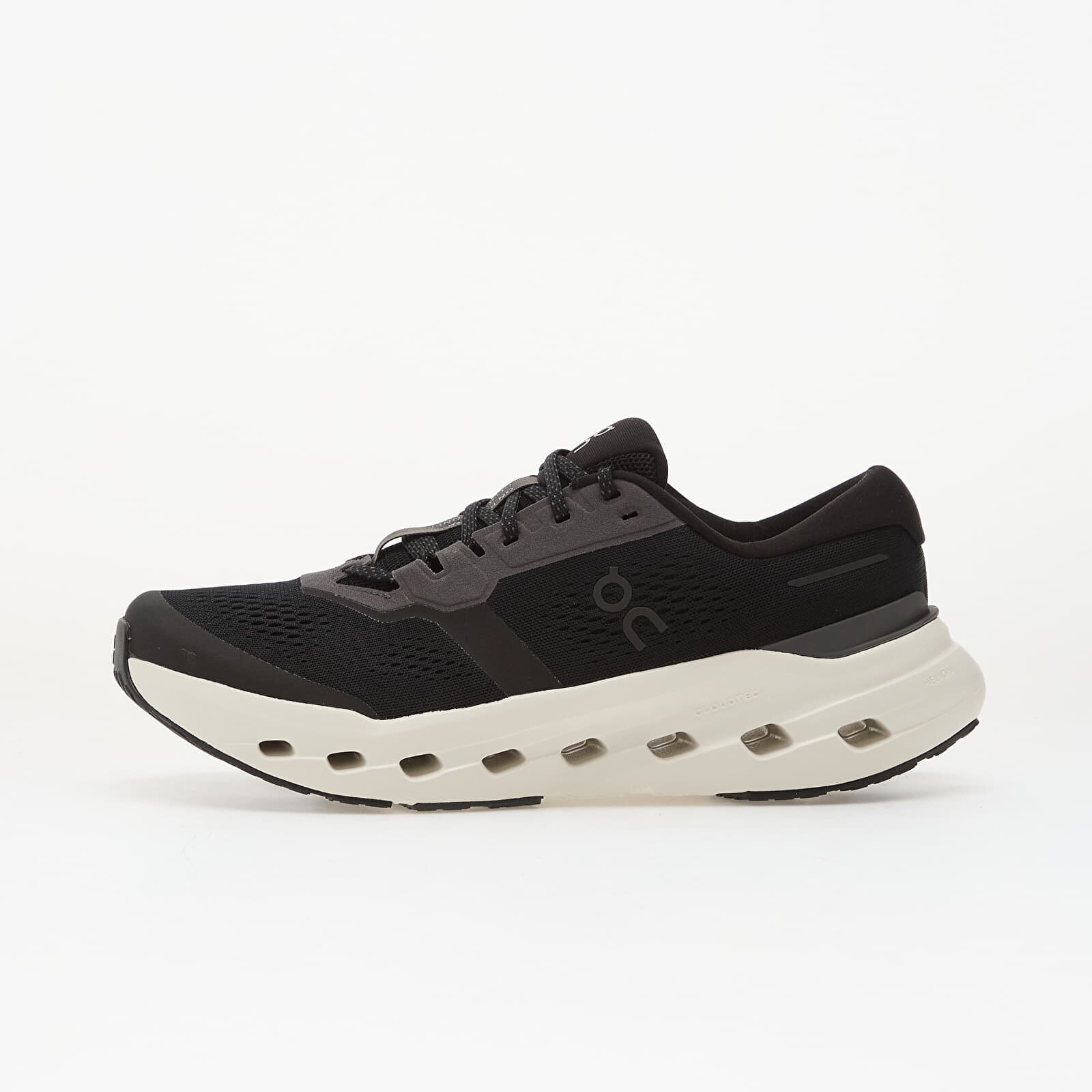 On Обувки M Cloudrunner 3 Black/ Ivory